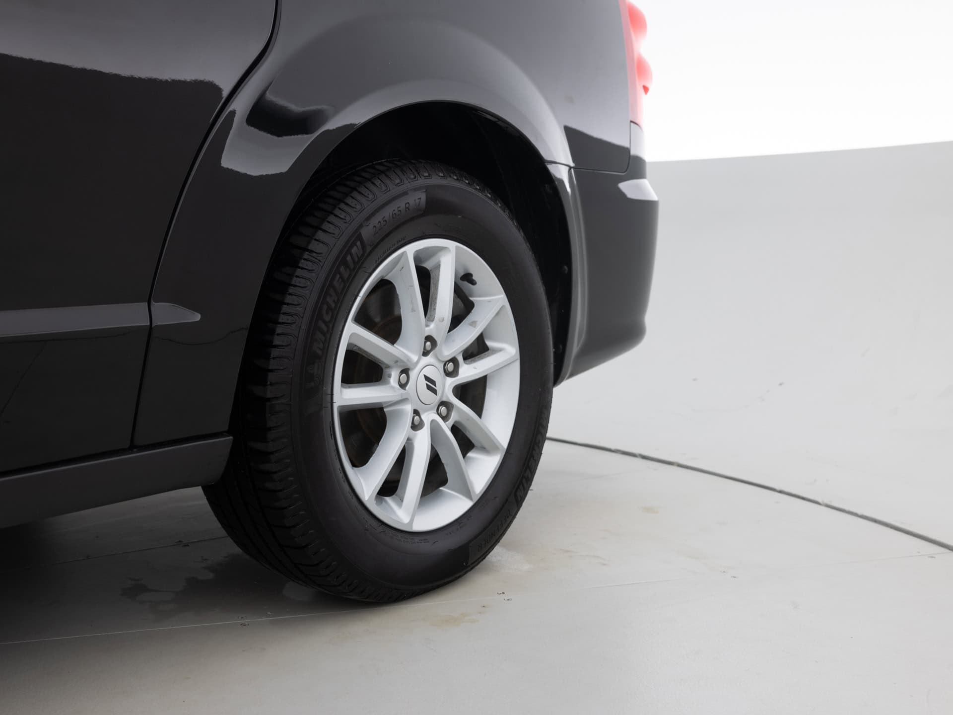 Used Black Dodge Caravan SXT-10 for Sale