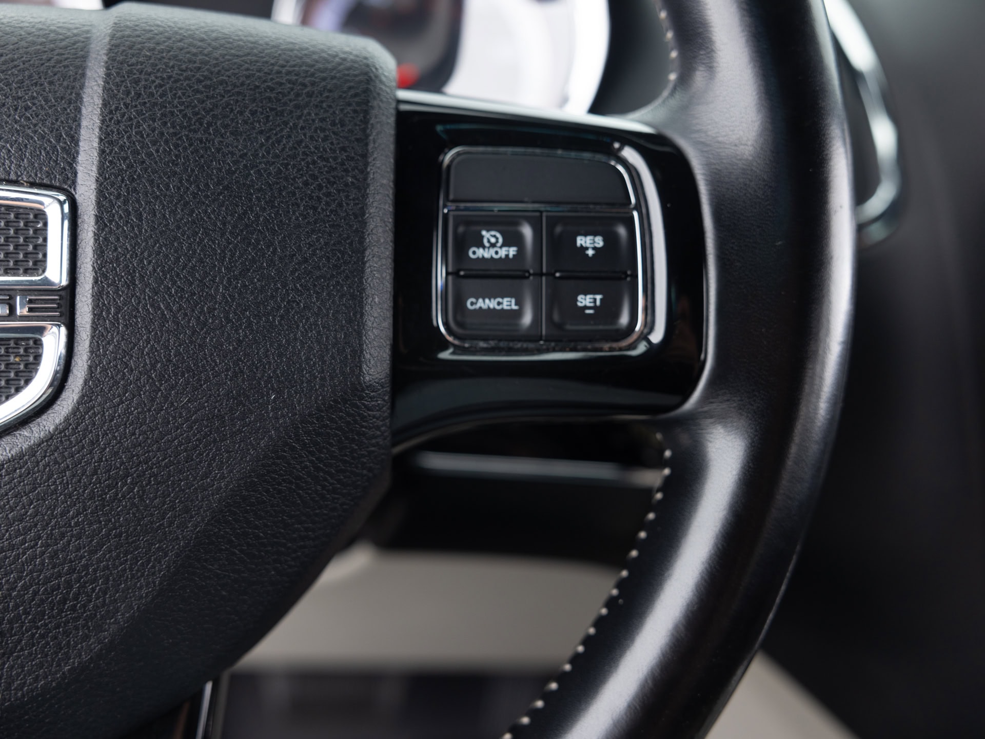 Used Black Dodge Caravan SXT-31 for Sale