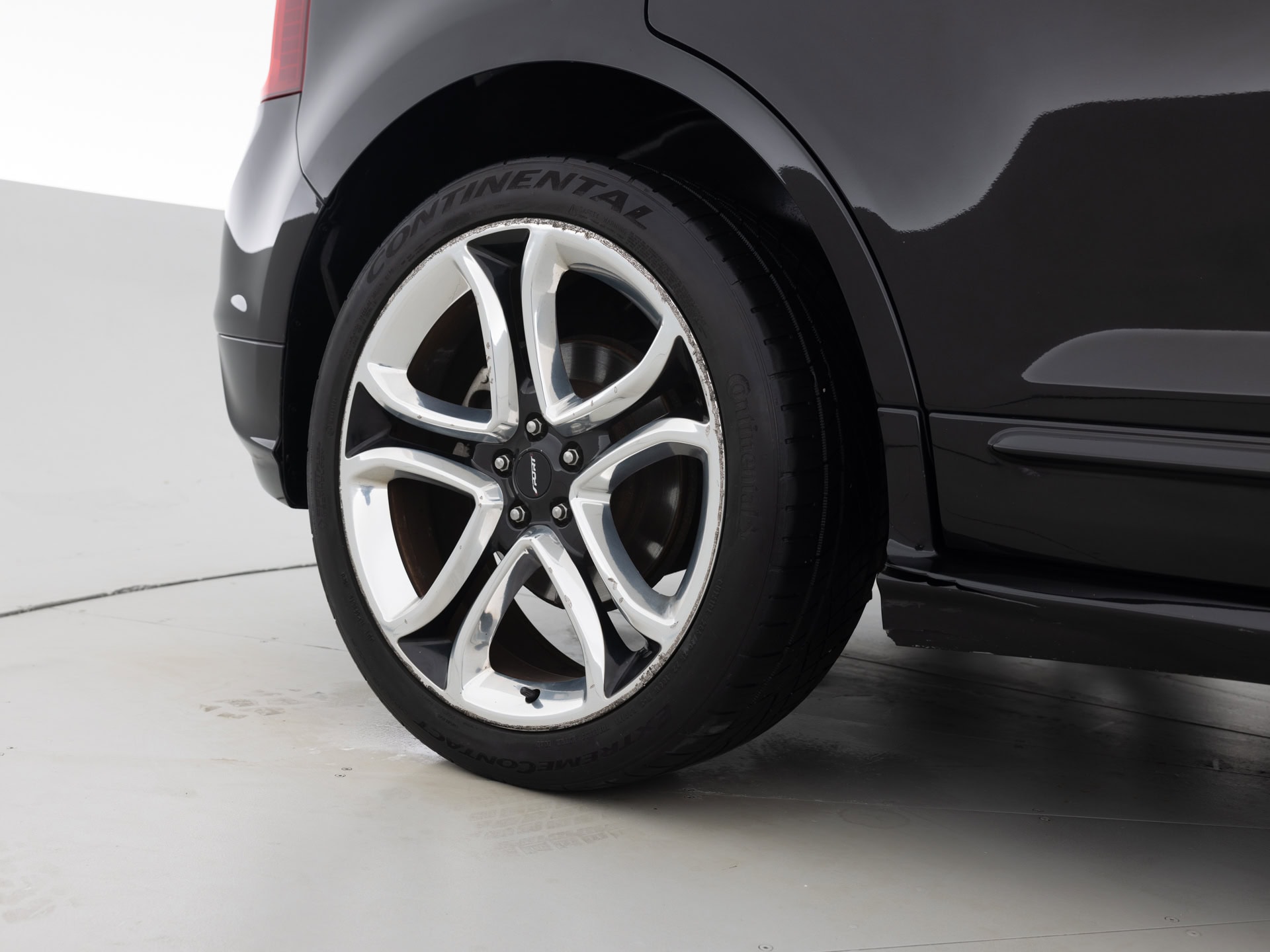 Used Black Ford Edge-11 for Sale