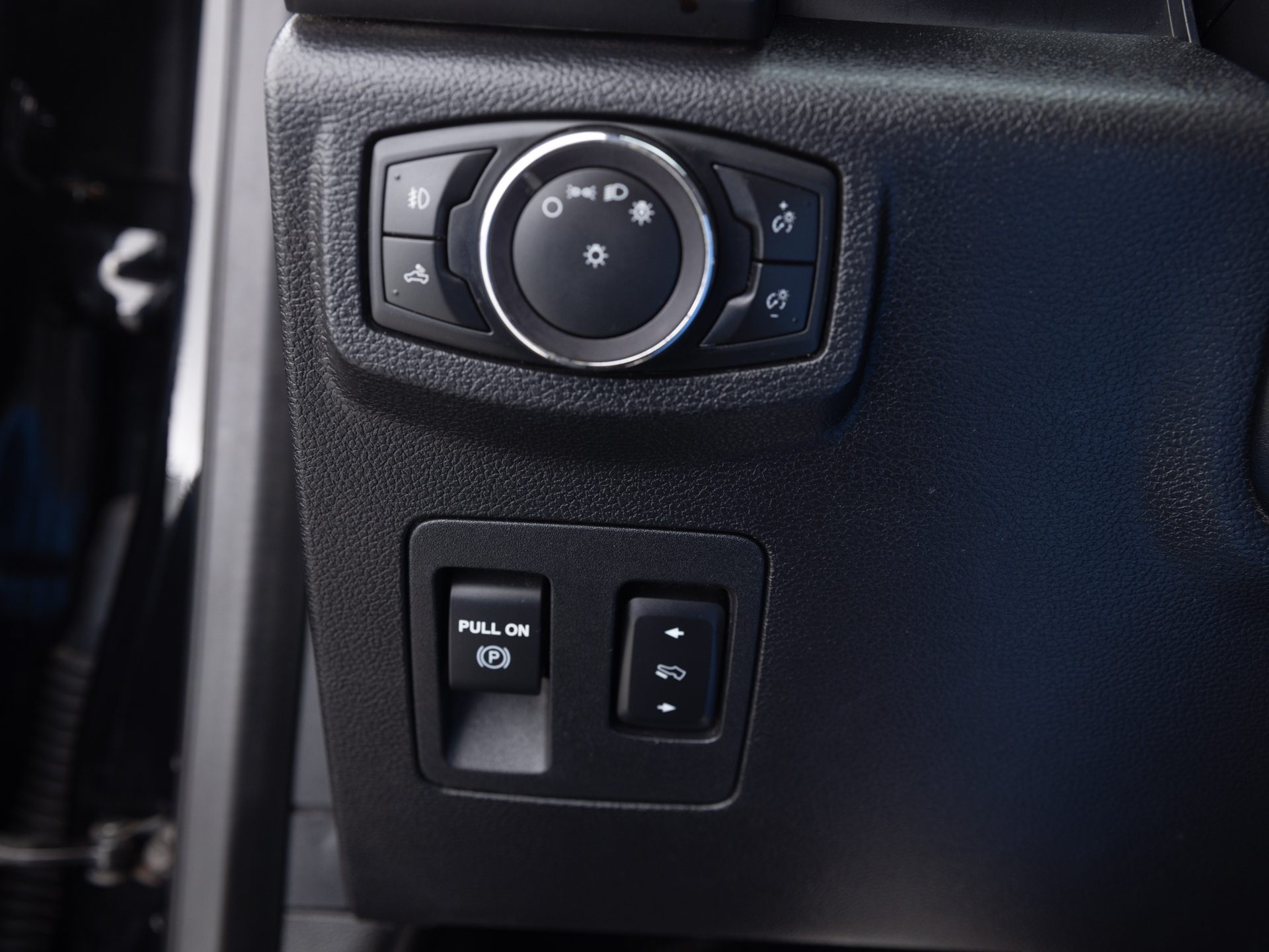 Used Black Ford F-150 XLT-28 for Sale