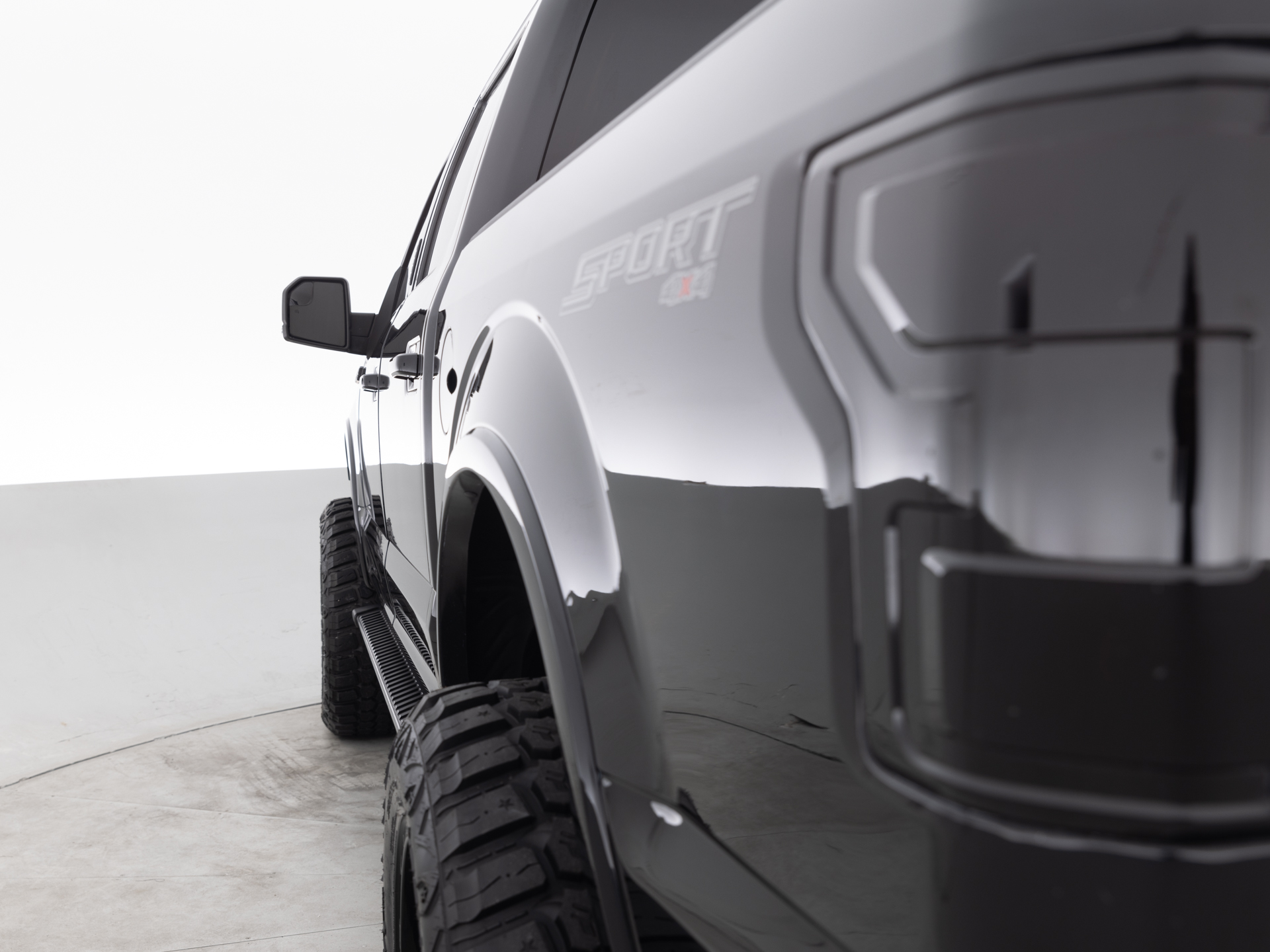 Used Black Ford F-150 XLT-4 for Sale