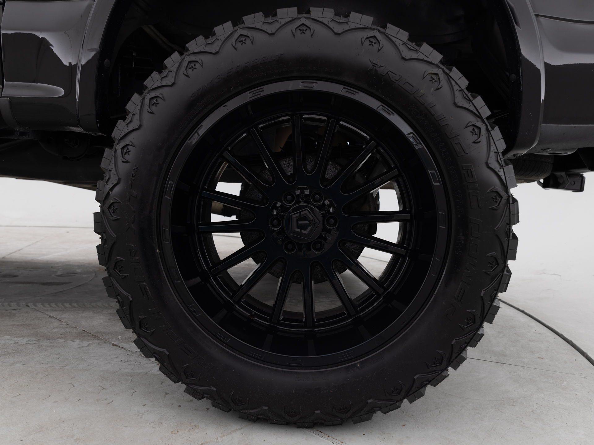Used Black Ford F-150 XLT-8 for Sale