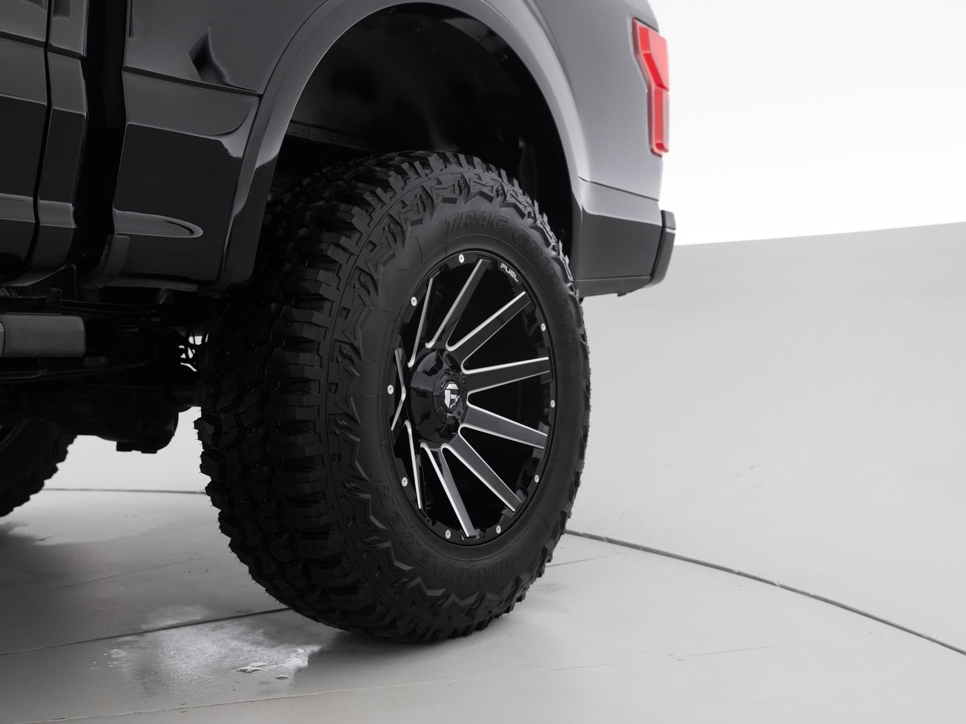 black ford f150 lariat 10