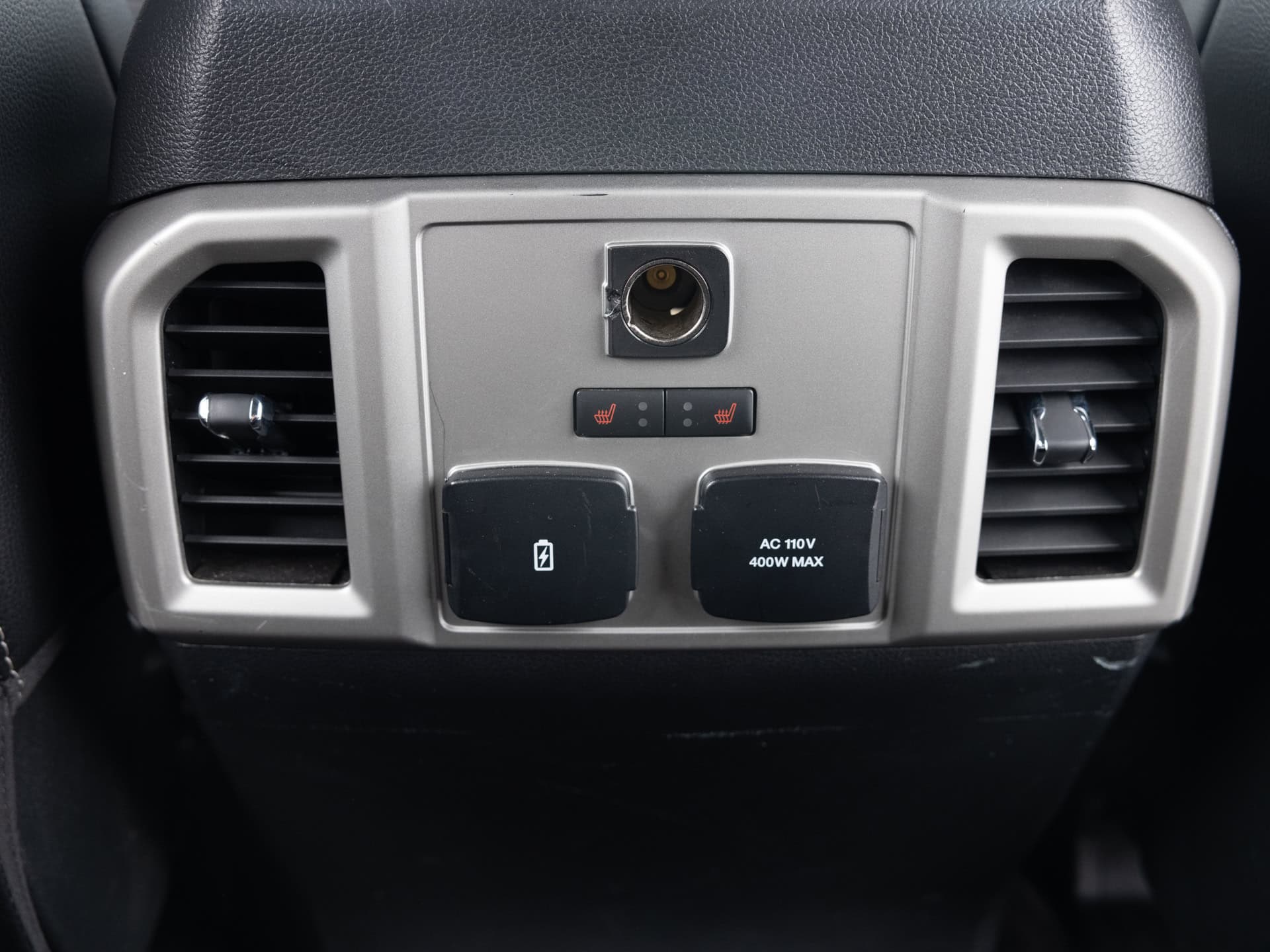 black ford f150 lariat 25