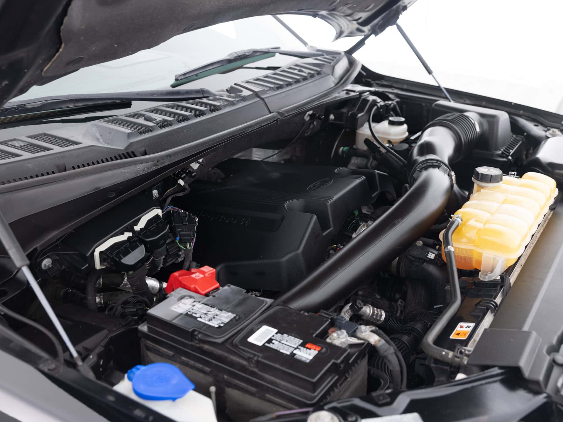 black ford f150 lariat 34