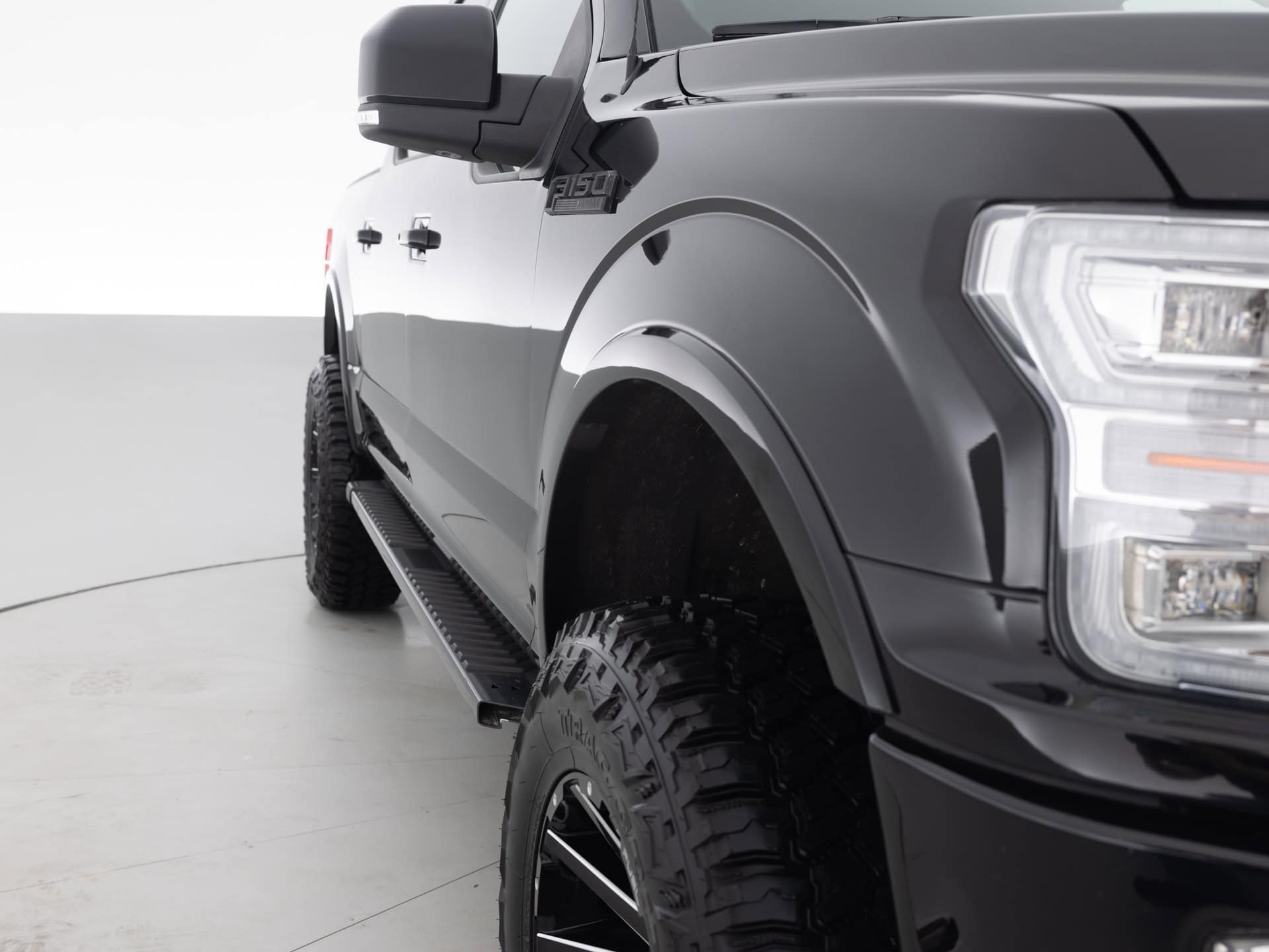 black ford f150 lariat 4