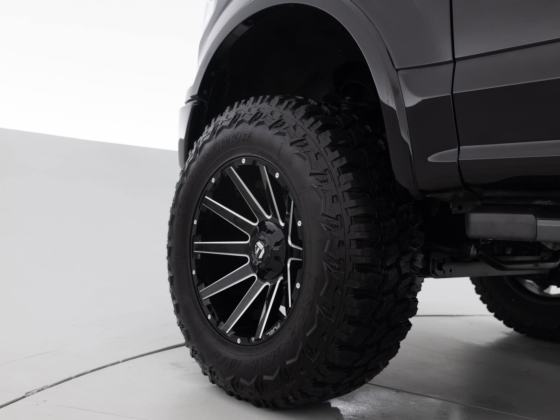 black ford f150 lariat 9