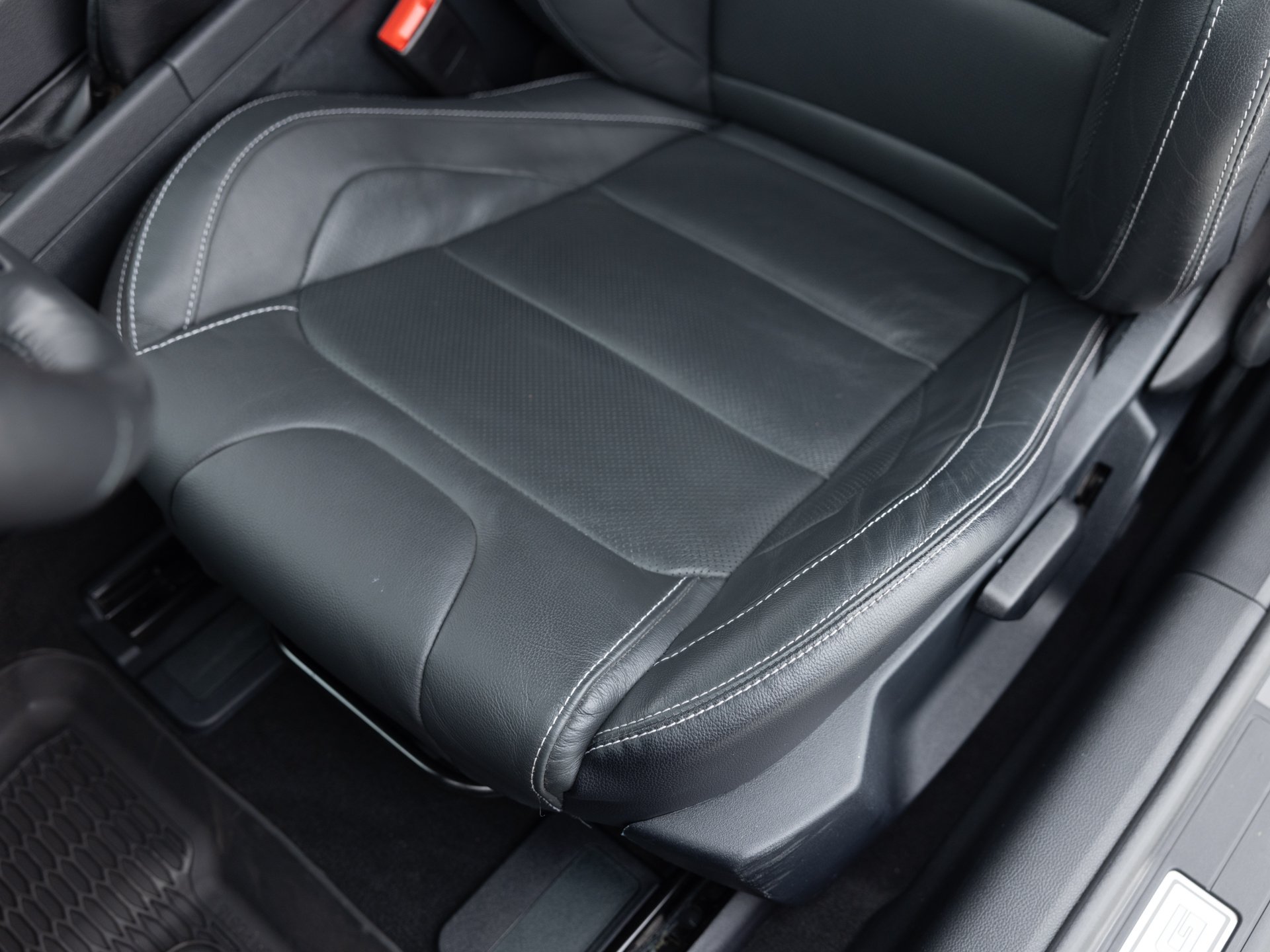black ford mustang gt prem 13
