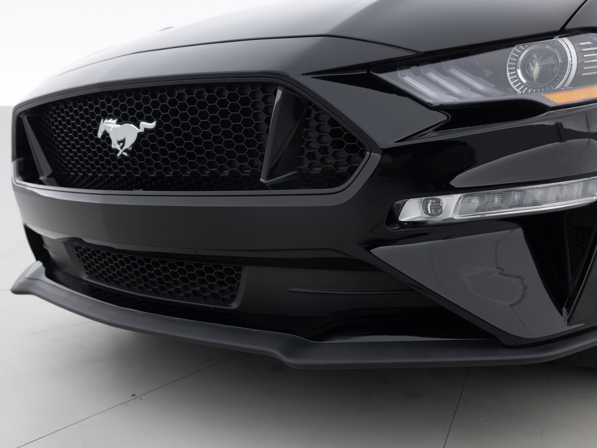 black ford mustang gt prem 7