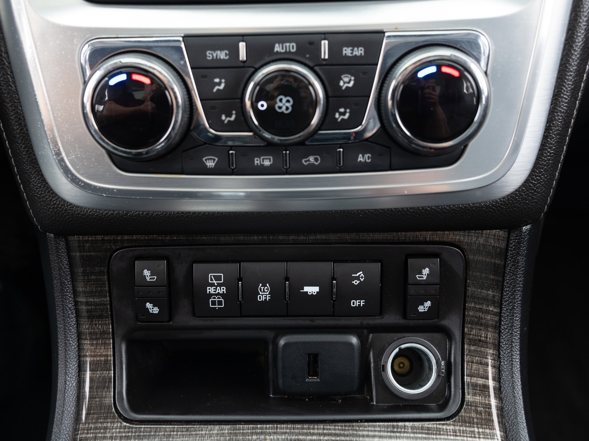 black gmc acadia 30