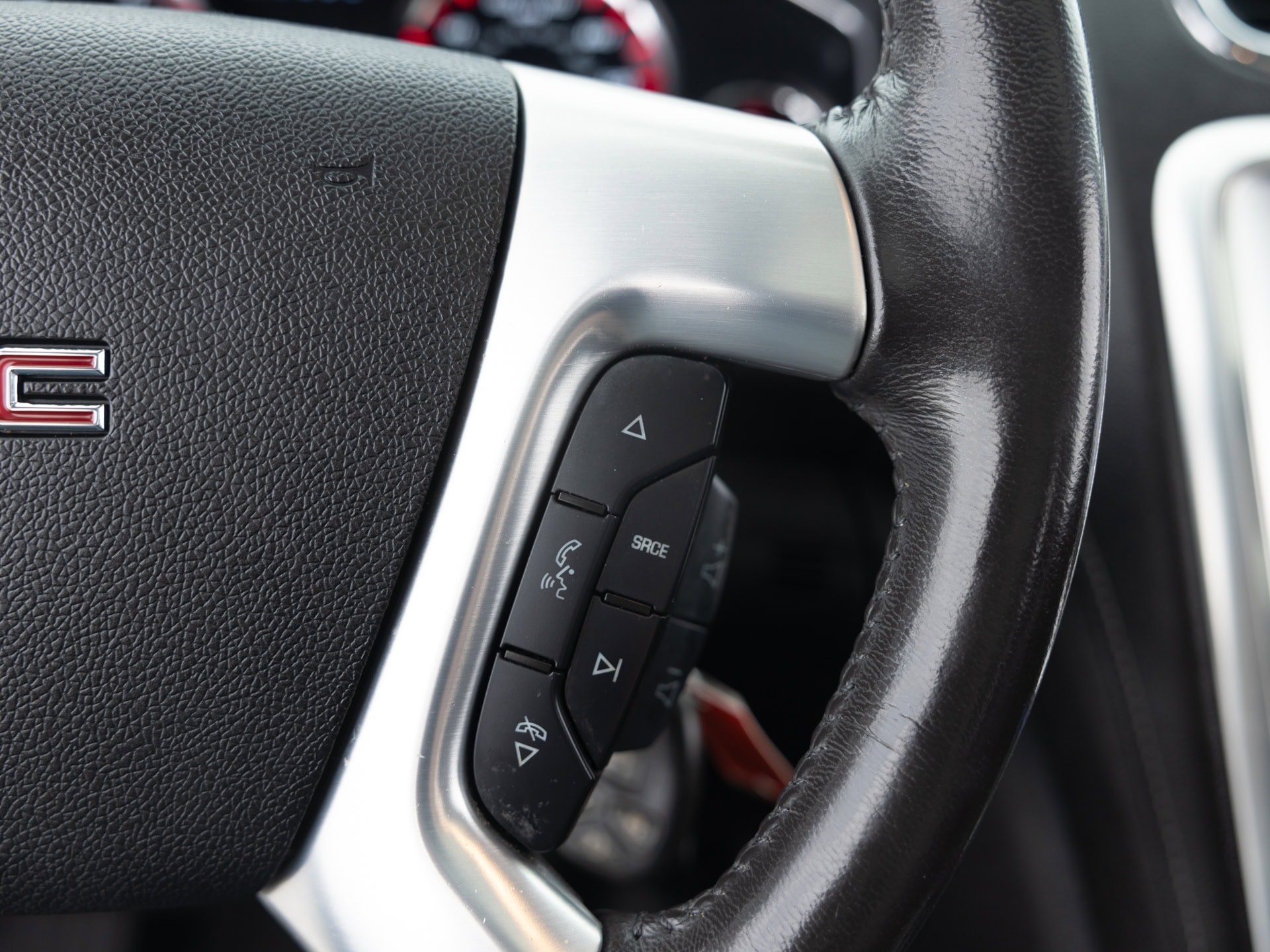 black gmc acadia 33
