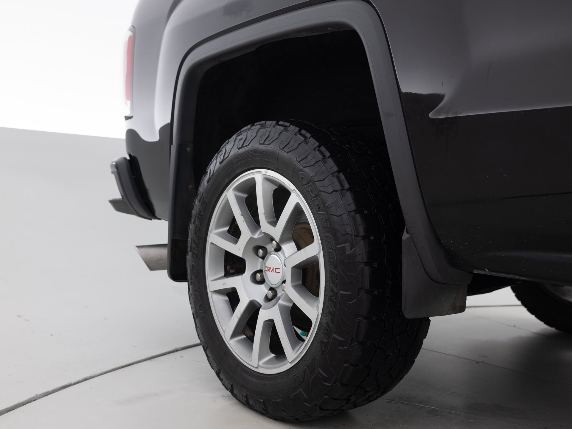 black gmc sierra 1500 denali 11