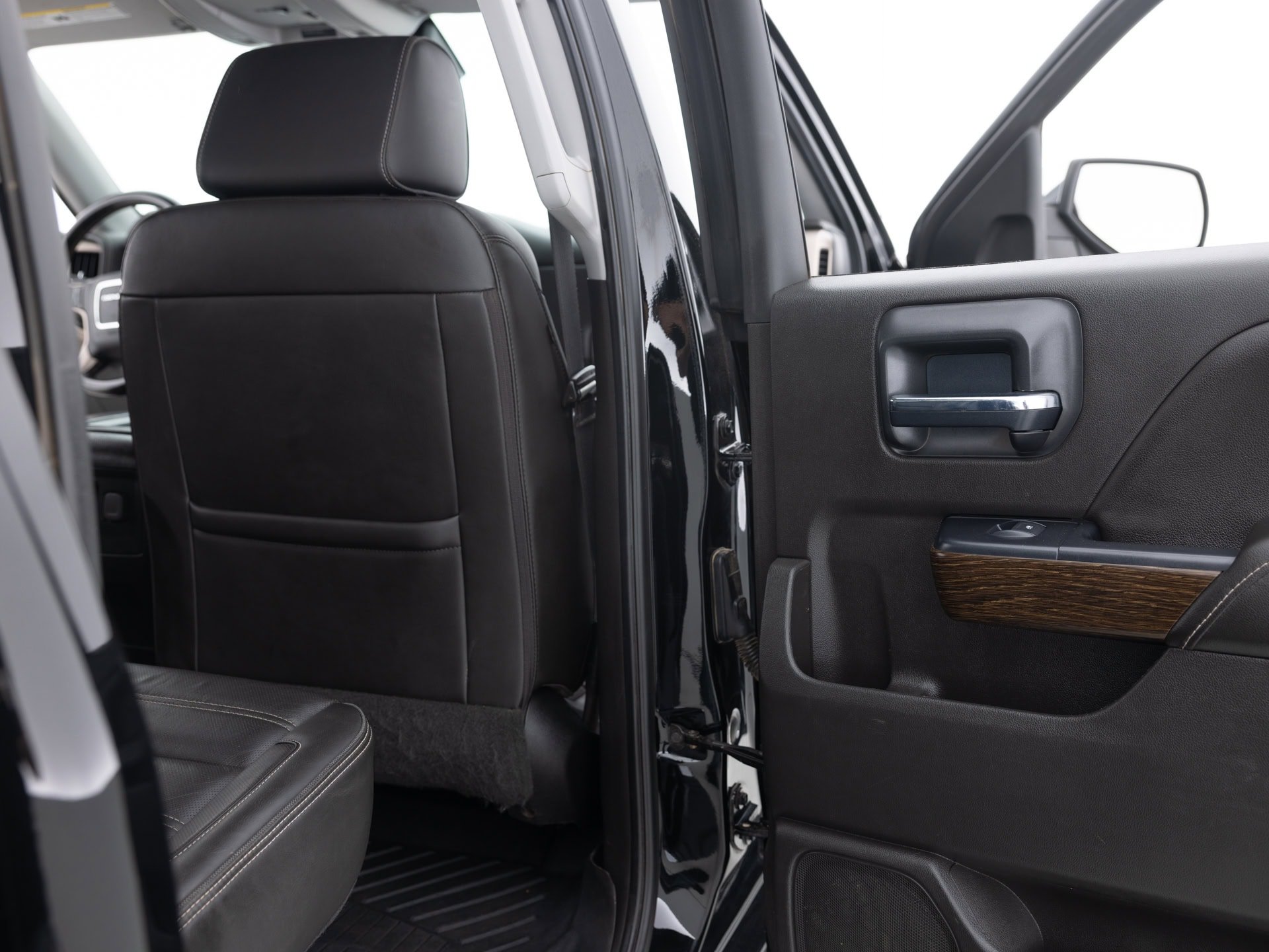 black gmc sierra 1500 denali 22
