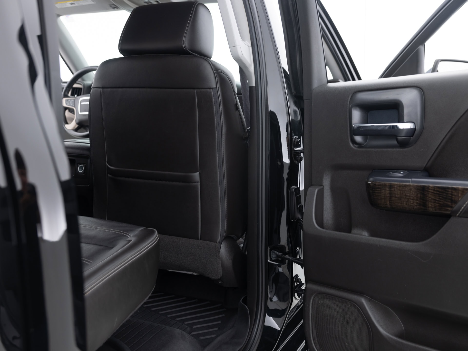 Used Black GMC Sierra 1500 Denali-26 for Sale