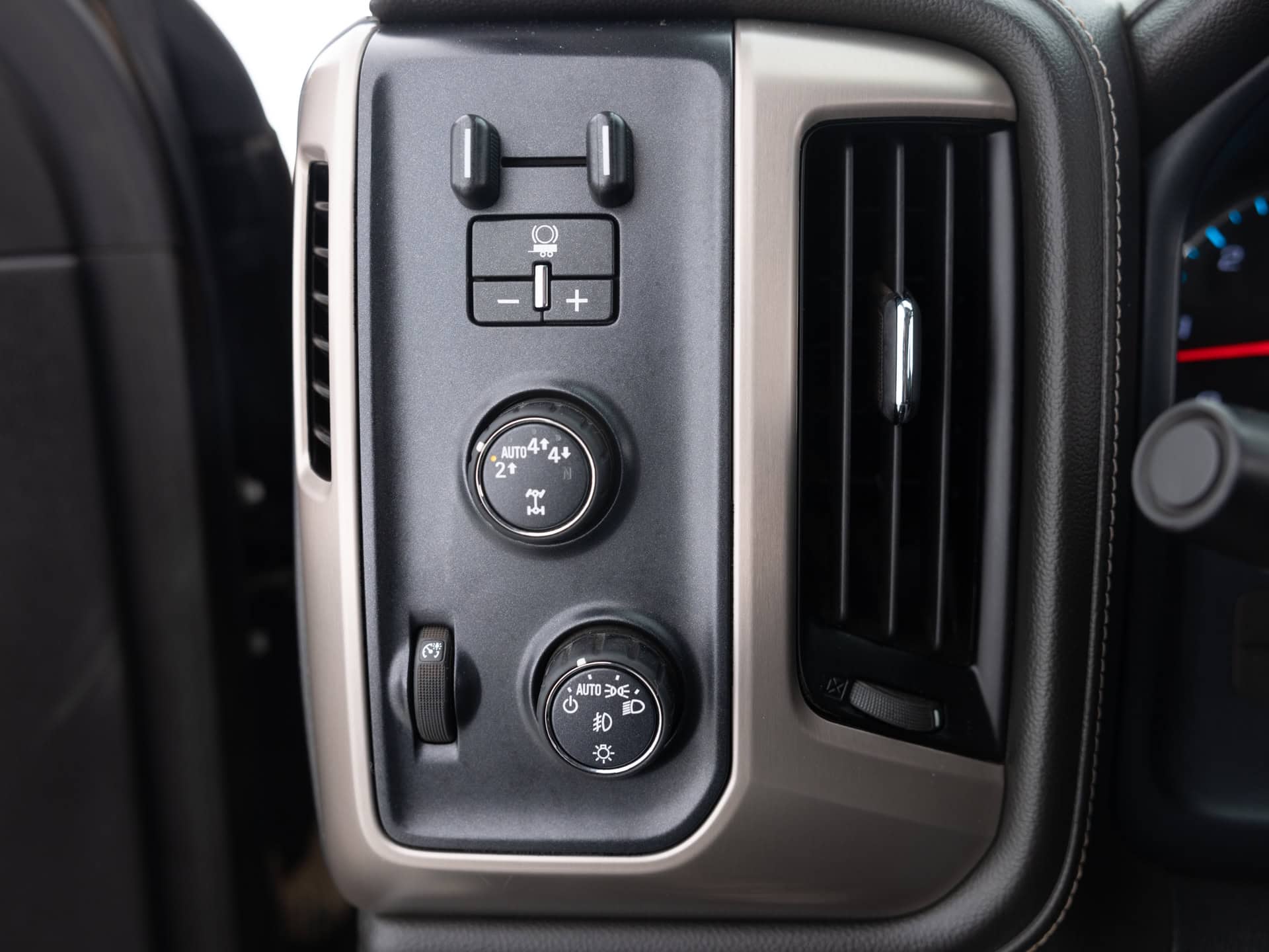 black gmc sierra 1500 denali 27