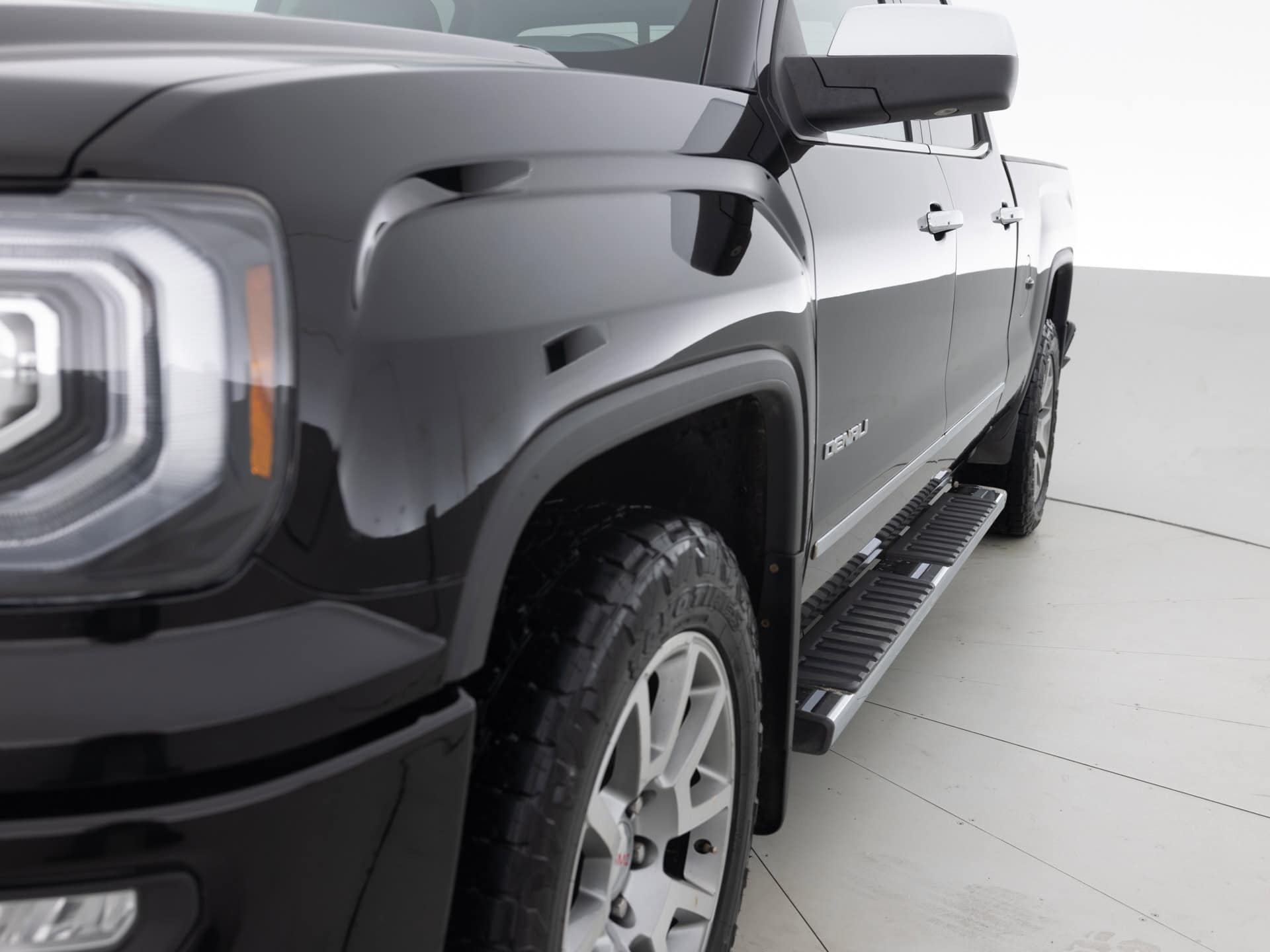 black gmc sierra 1500 denali 3