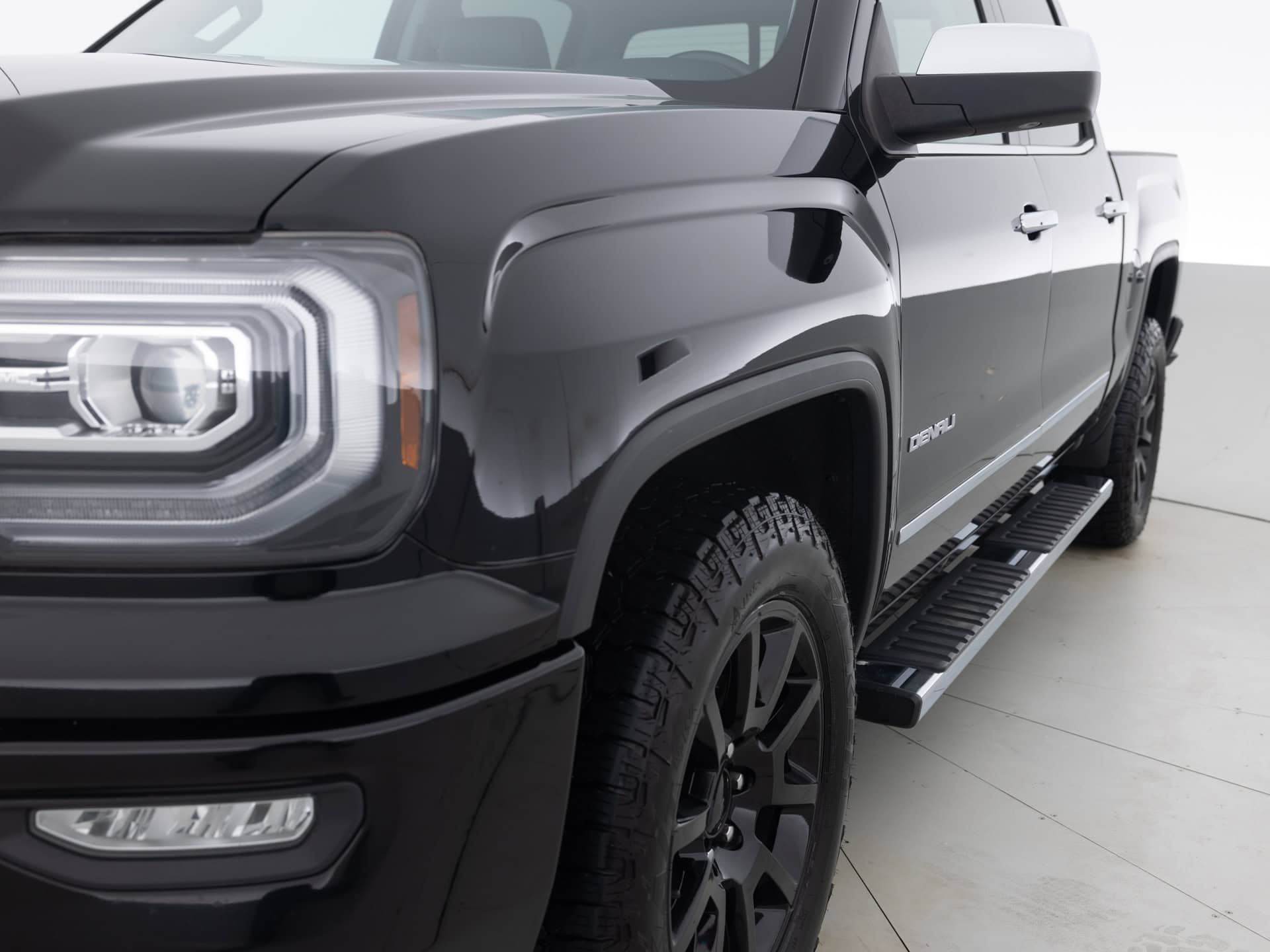 Used Black GMC Sierra 1500 Denali_-3 for Sale