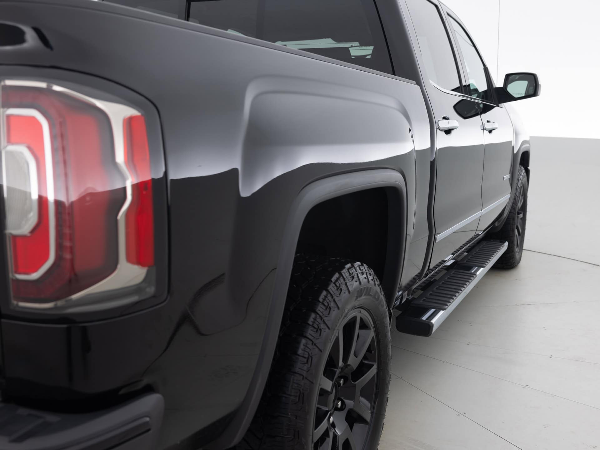 Used Black GMC Sierra 1500 Denali_-5 for Sale