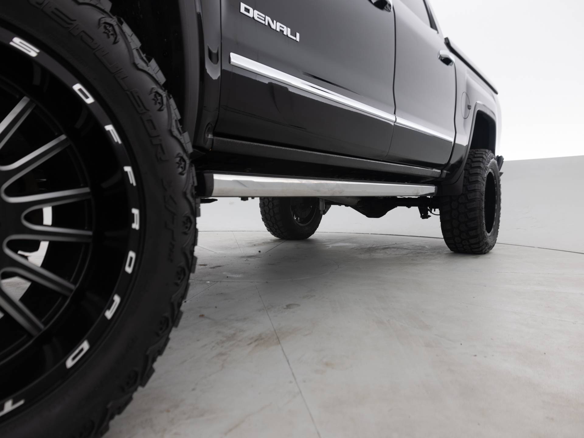 Used Black GMC Sierra-16 for Sale