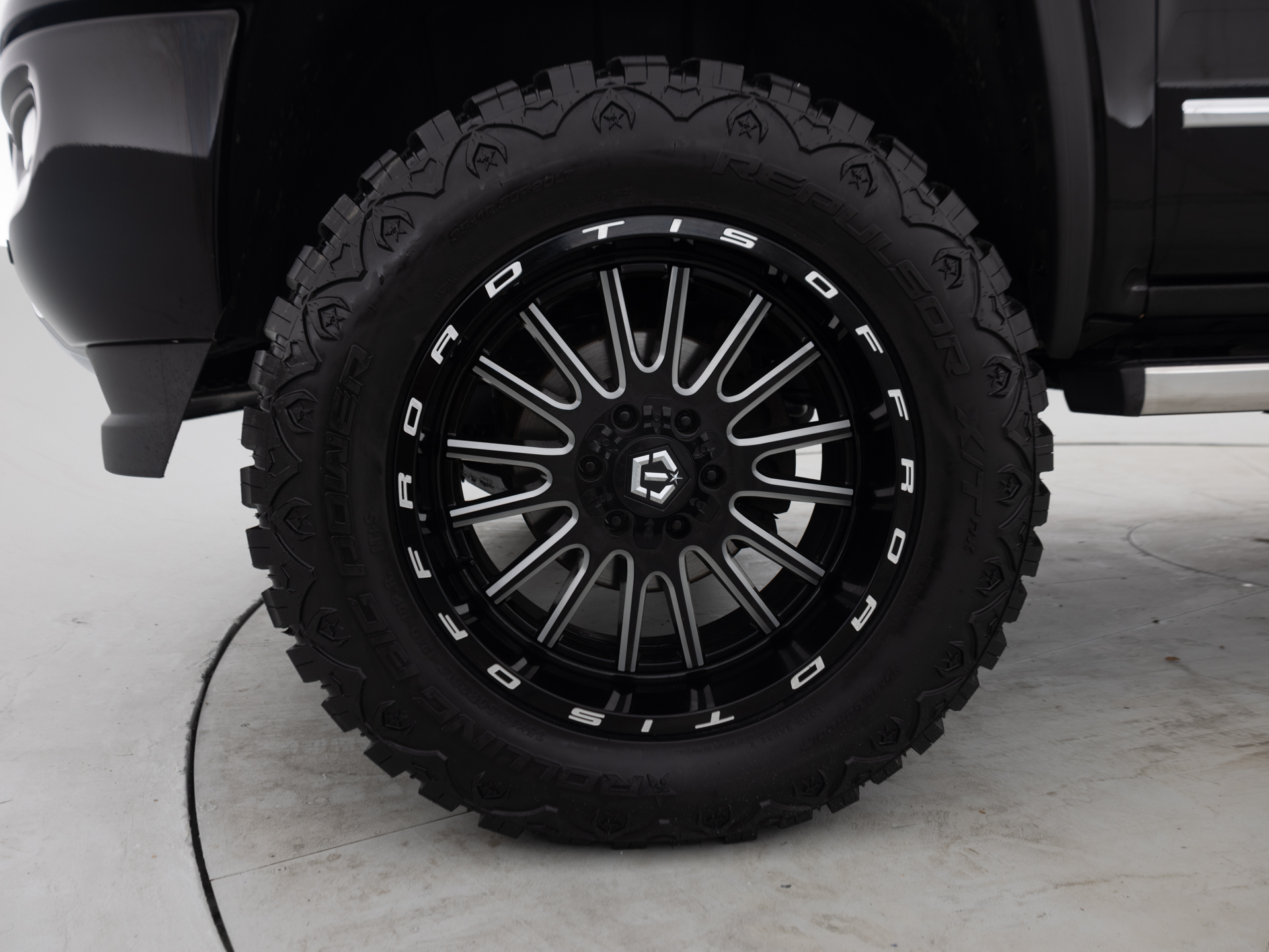 Used Black GMC Sierra-9 for Sale