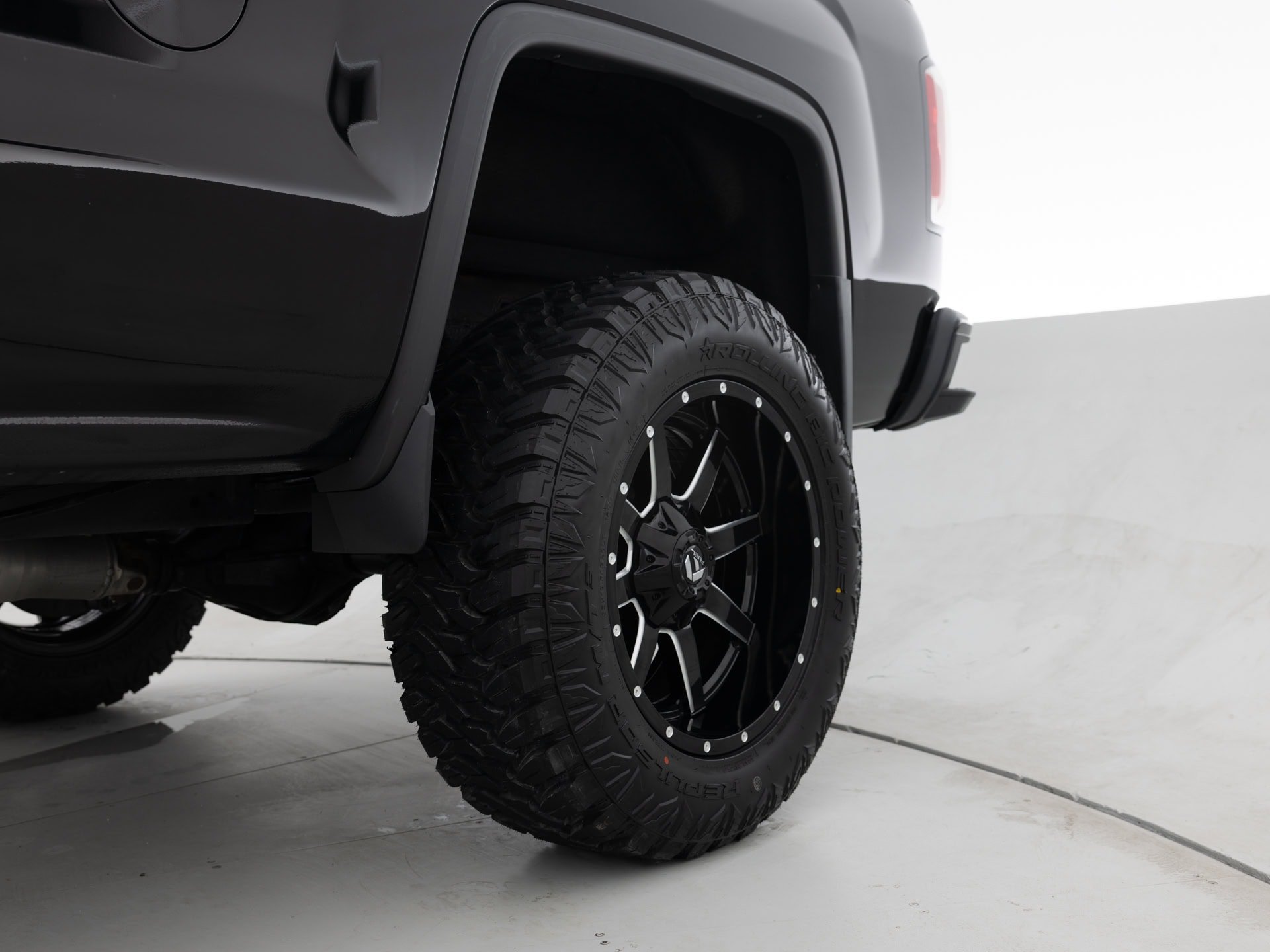 black gmc sierra denali 10
