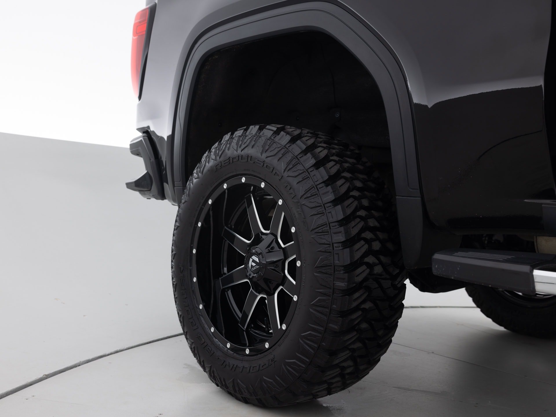 black gmc sierra denali 11