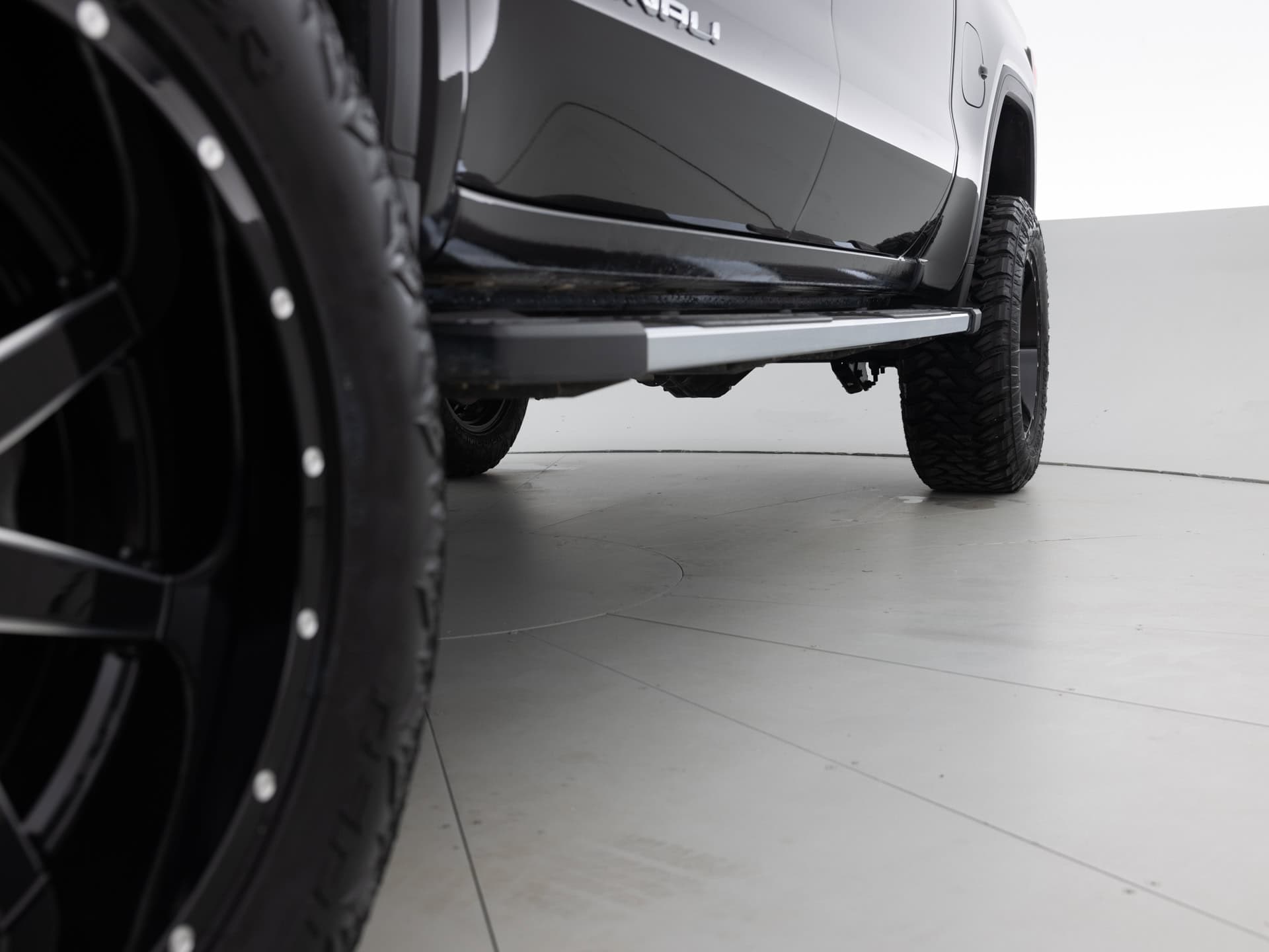 black gmc sierra denali 14