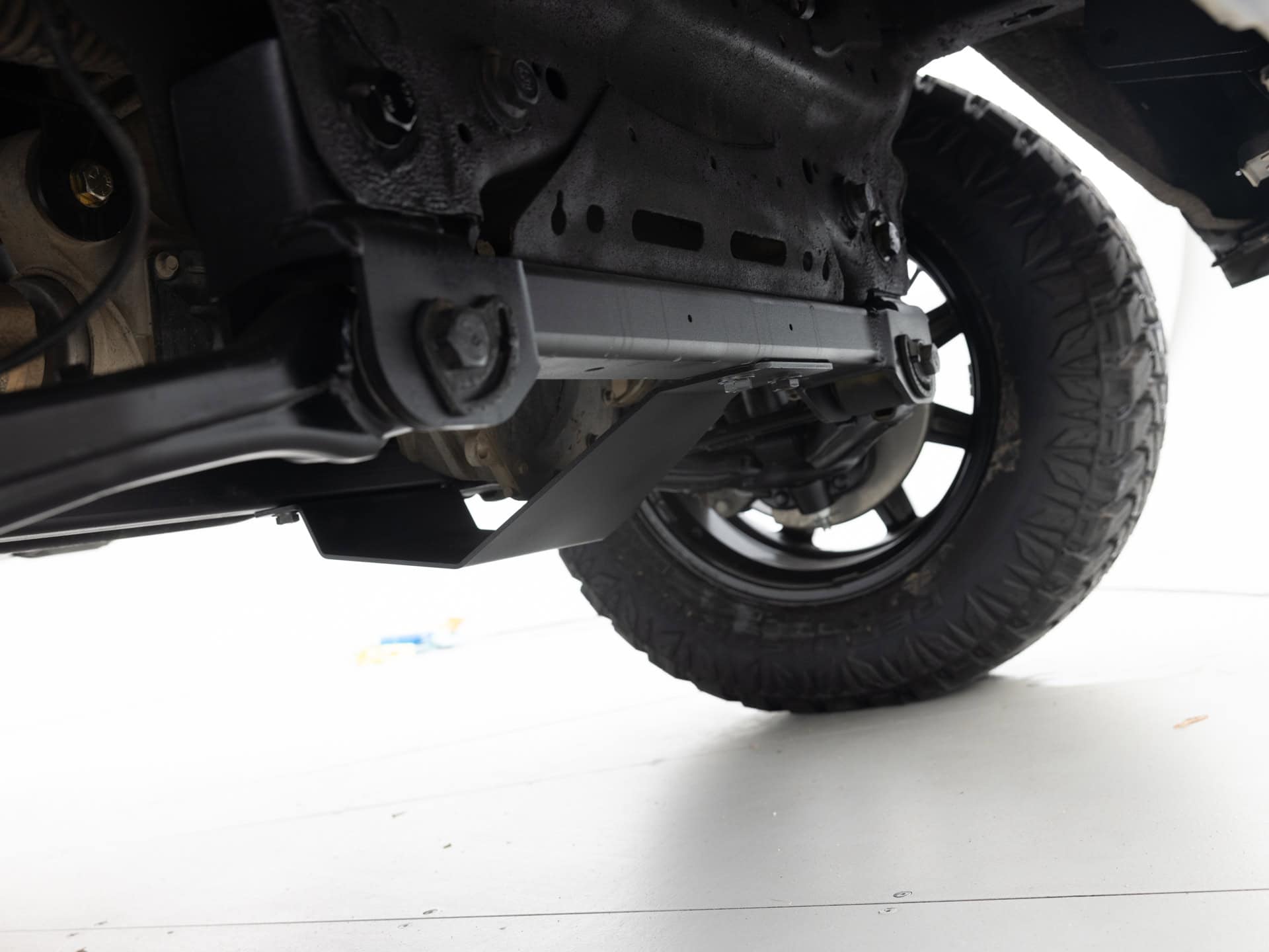 black gmc sierra denali 16