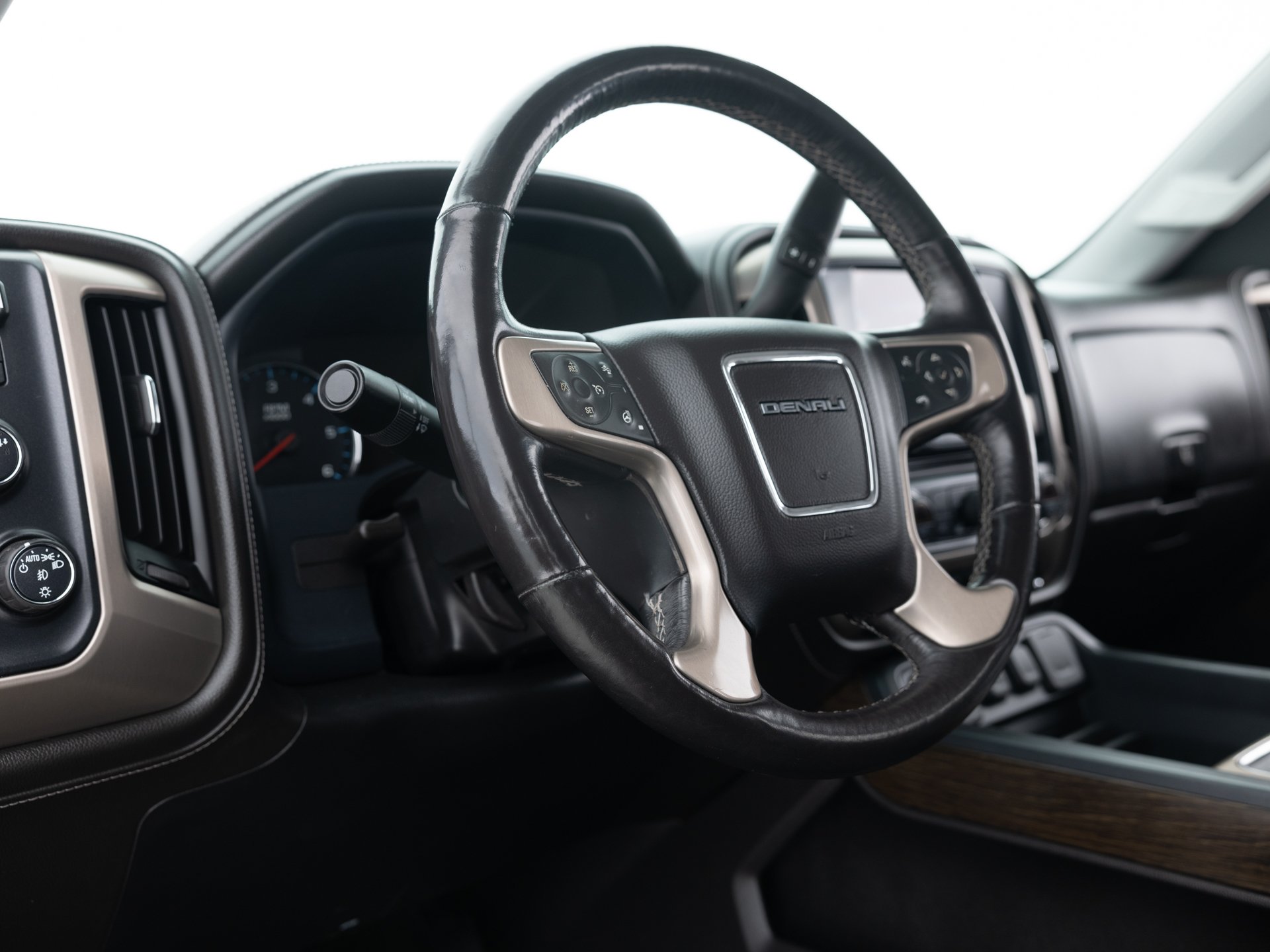 black gmc sierra denali 19