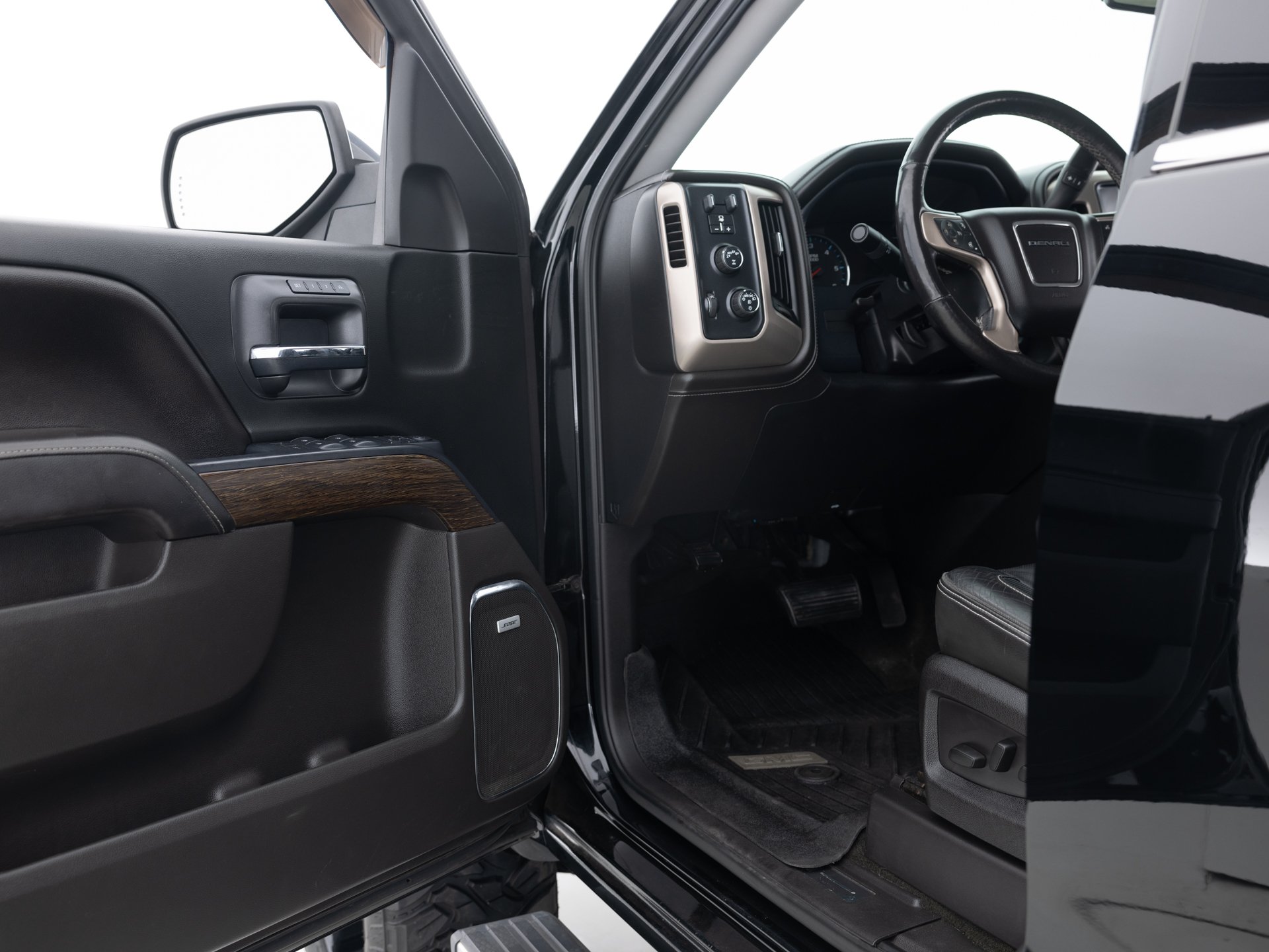 black gmc sierra denali 20