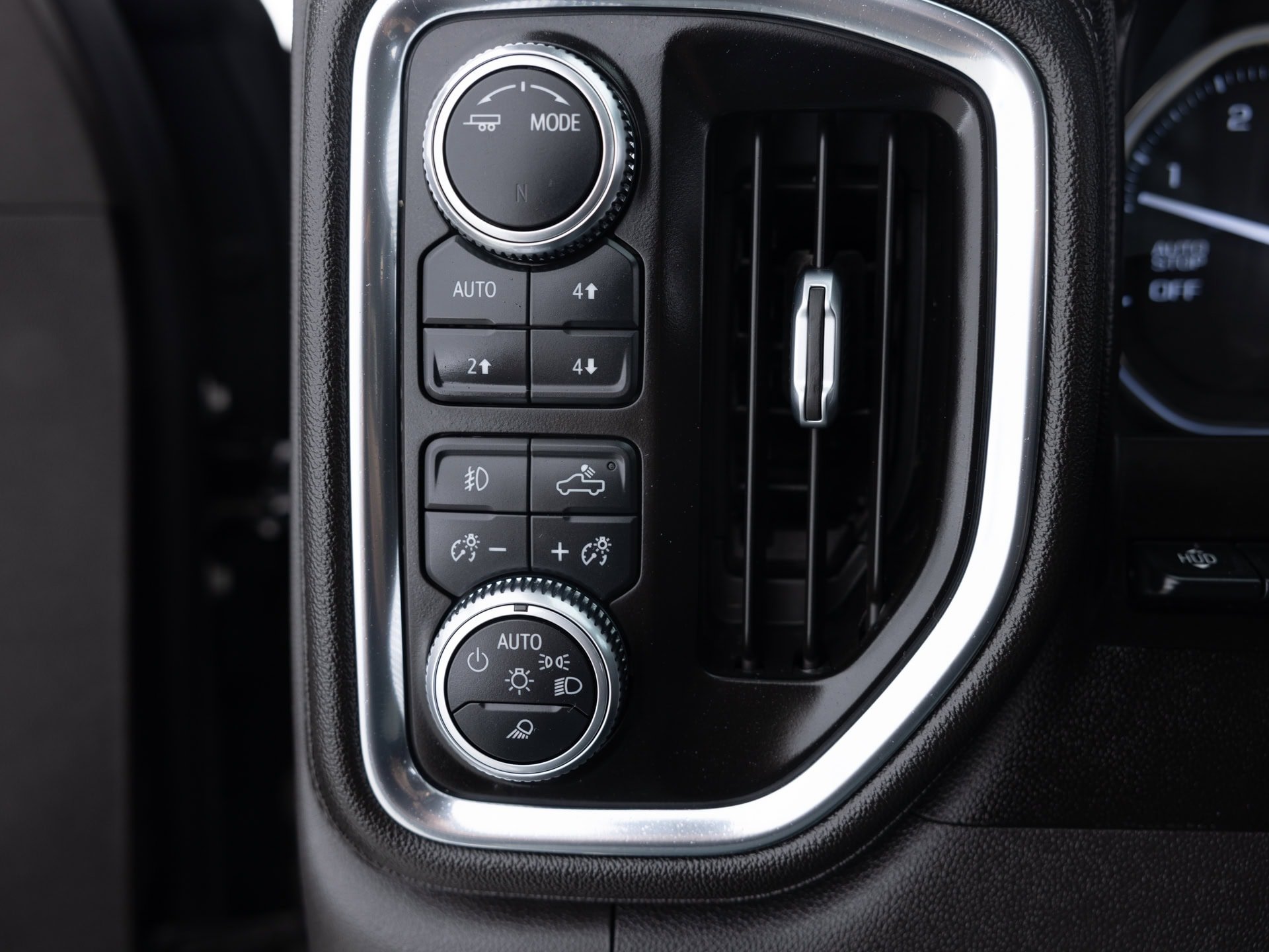black gmc sierra denali 33