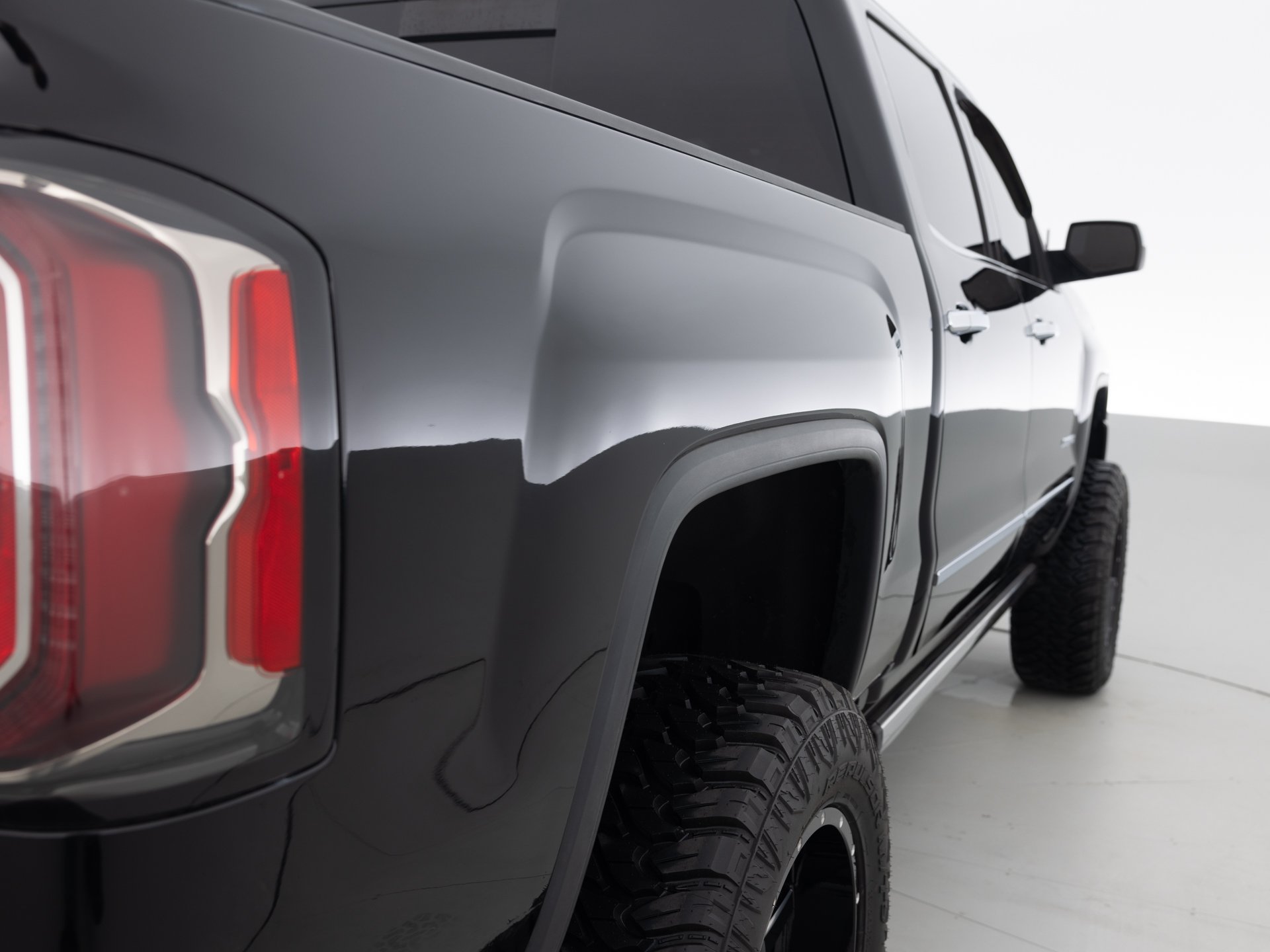 black gmc sierra denali 5