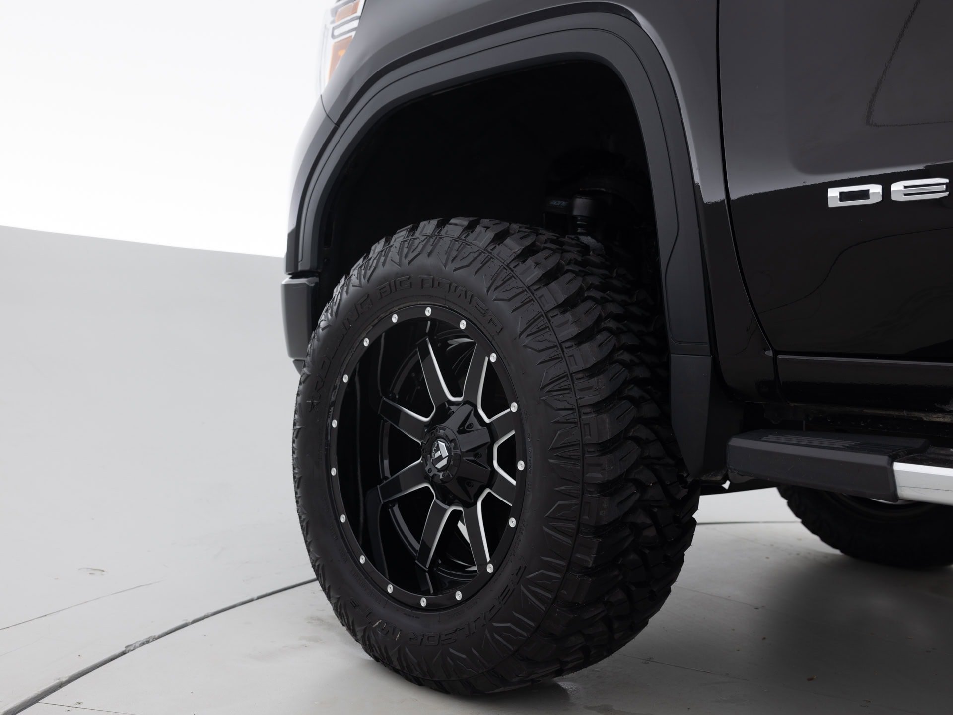 black gmc sierra denali 9