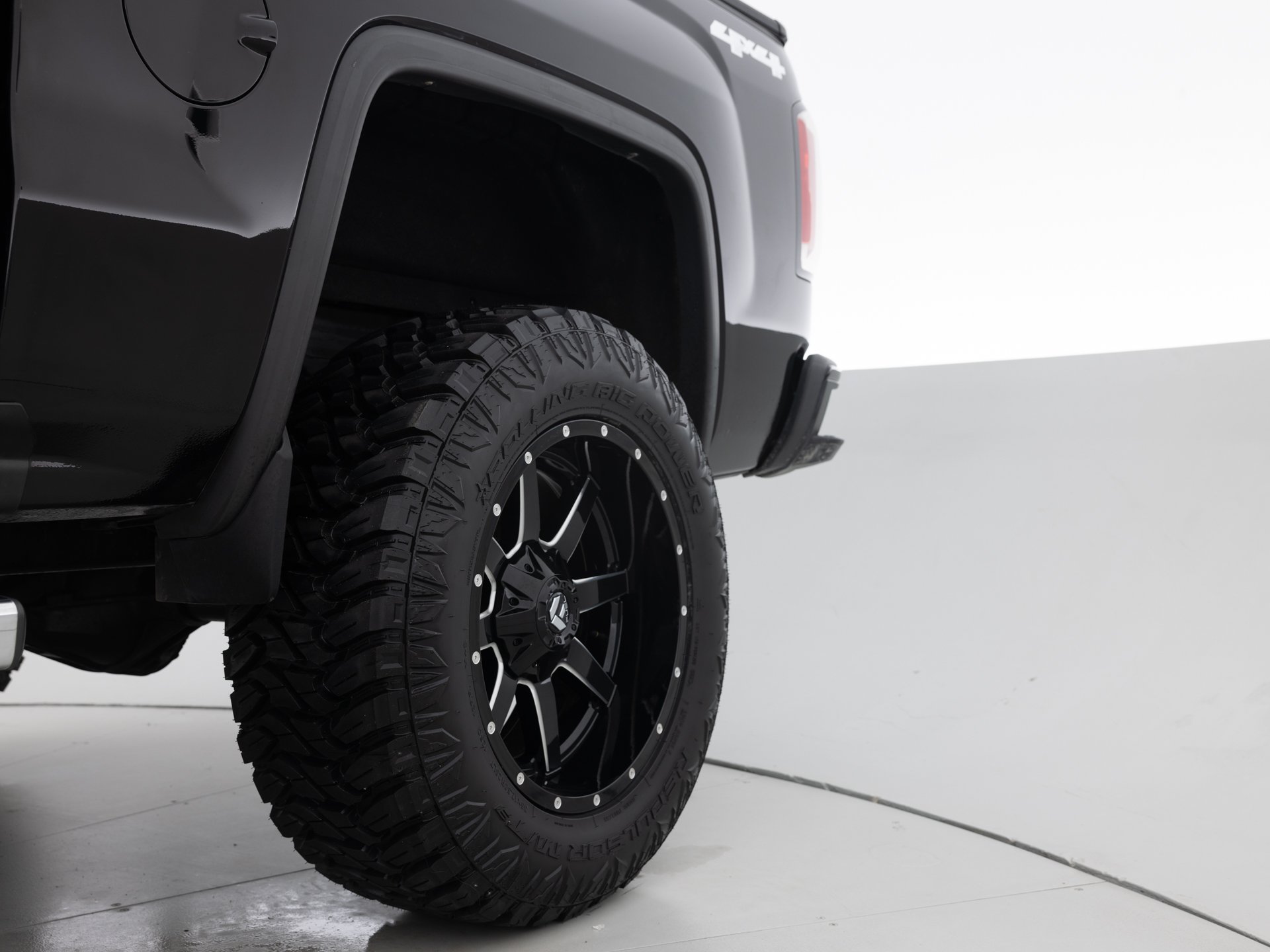 black gmc sierra slt 10