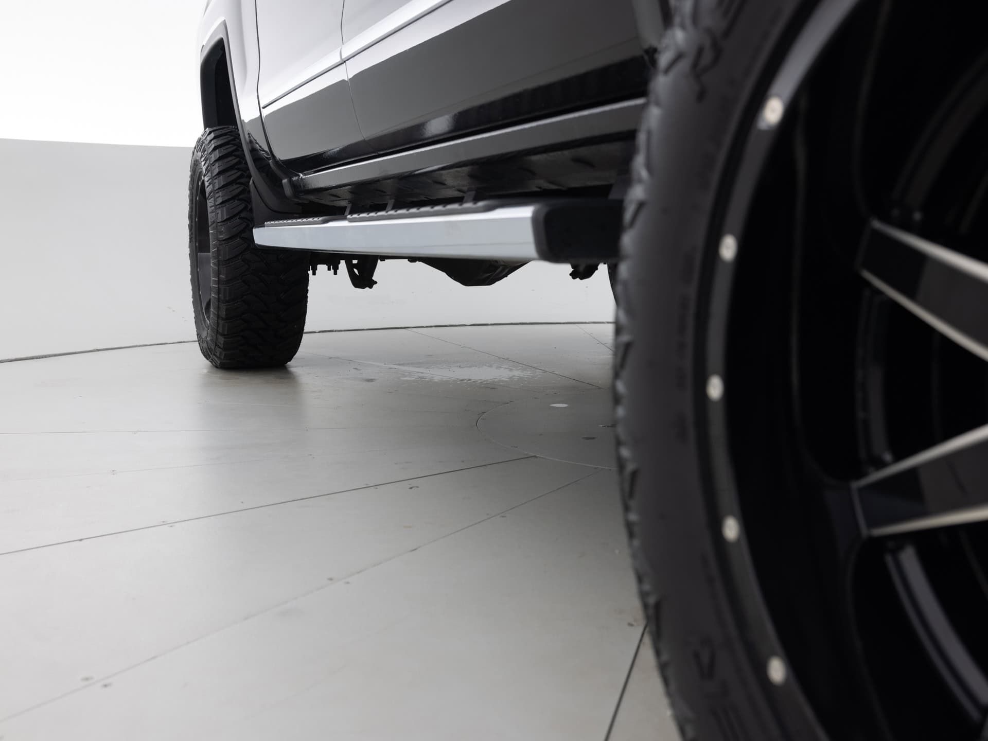 black gmc sierra slt 13