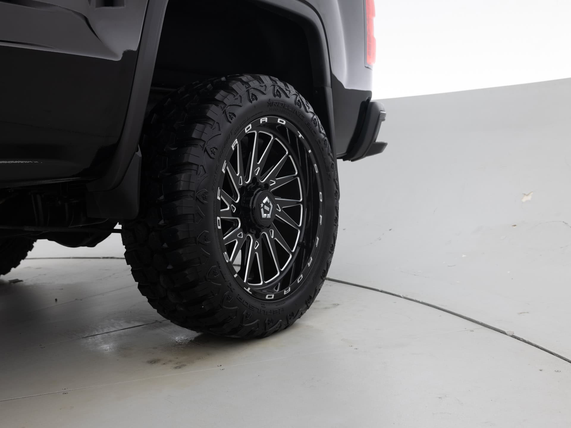 Used Black GMC Sierra SLT 2500HD-10 for Sale