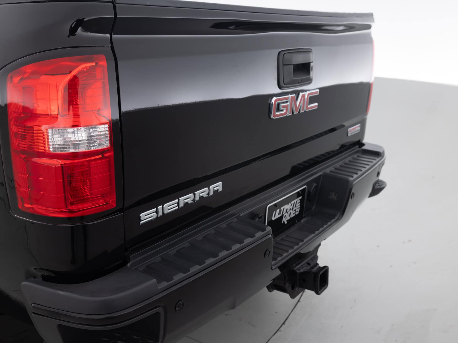 Used Black GMC Sierra SLT 2500HD-8 for Sale