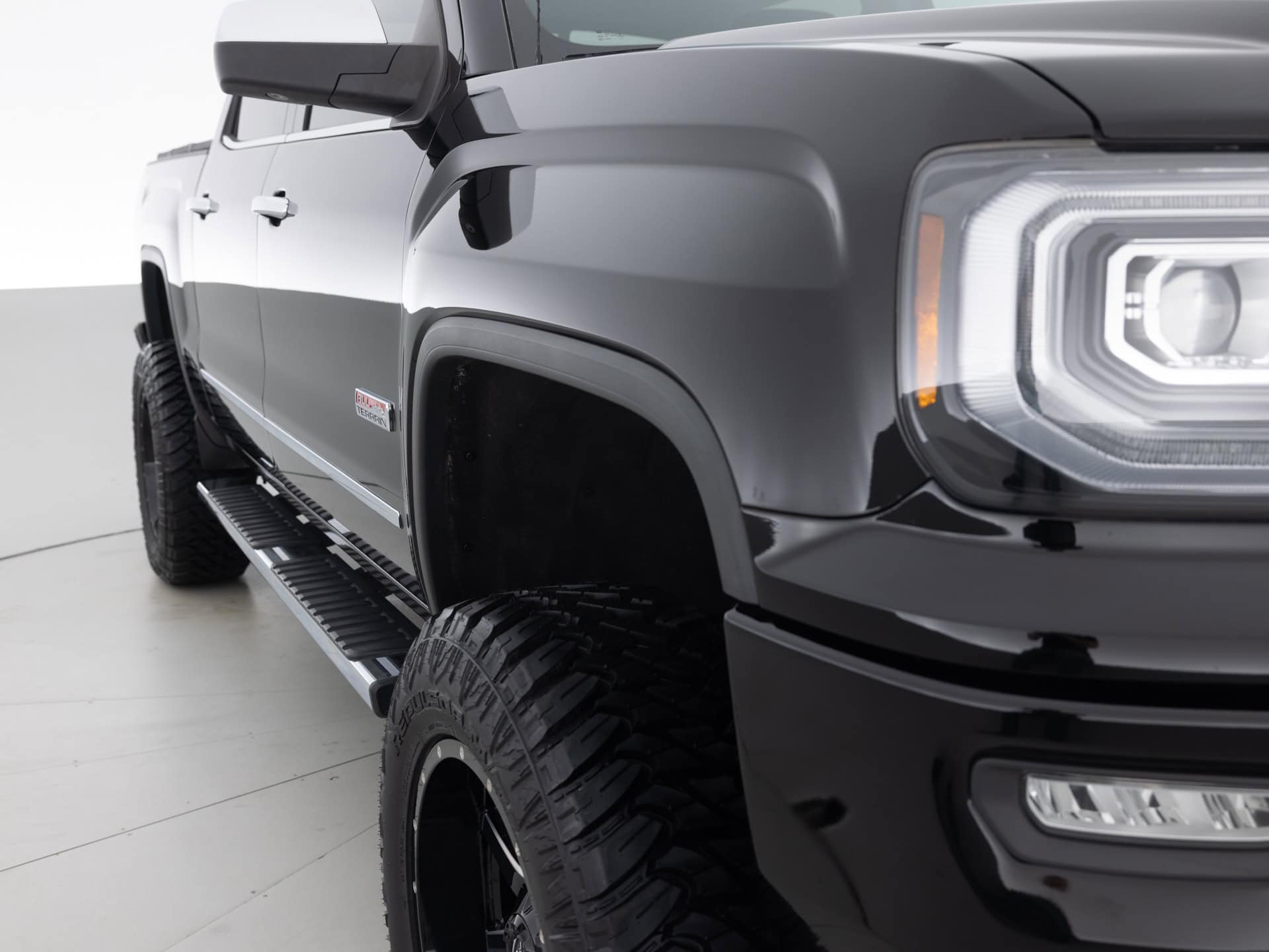 black gmc sierra slt 4