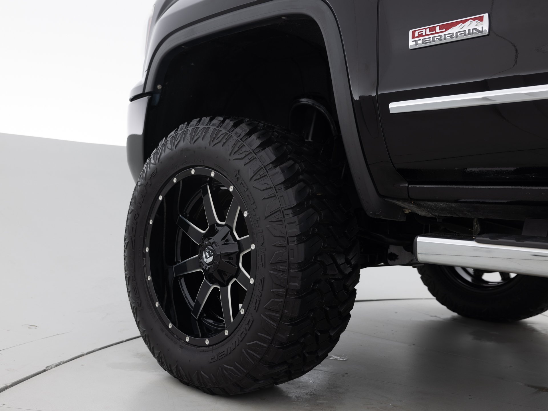 black gmc sierra slt 9