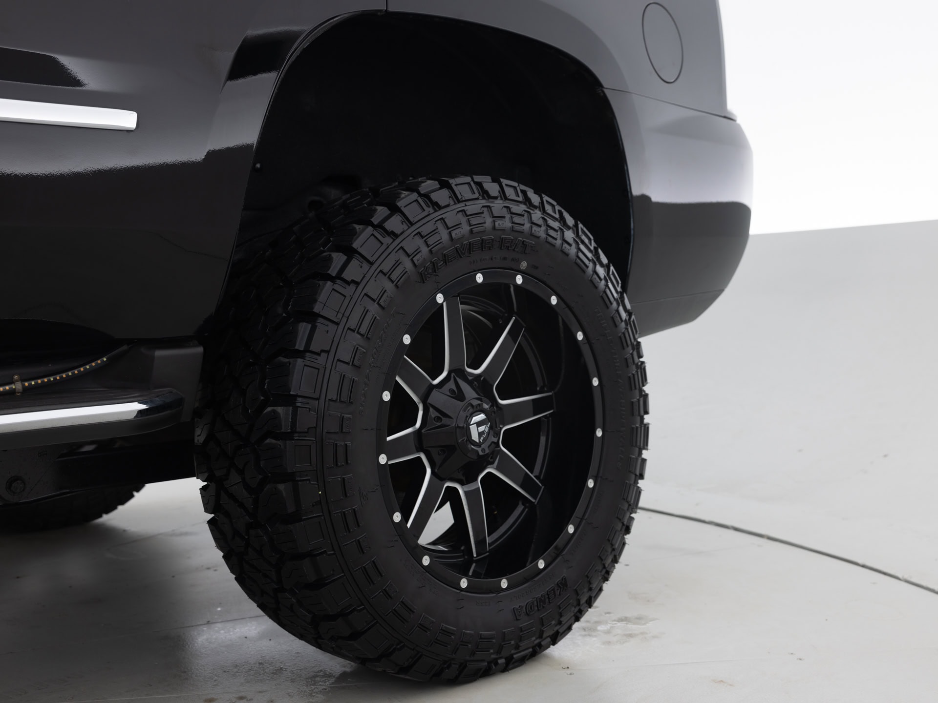 Used Black GMC Yukon Denali-10 for Sale