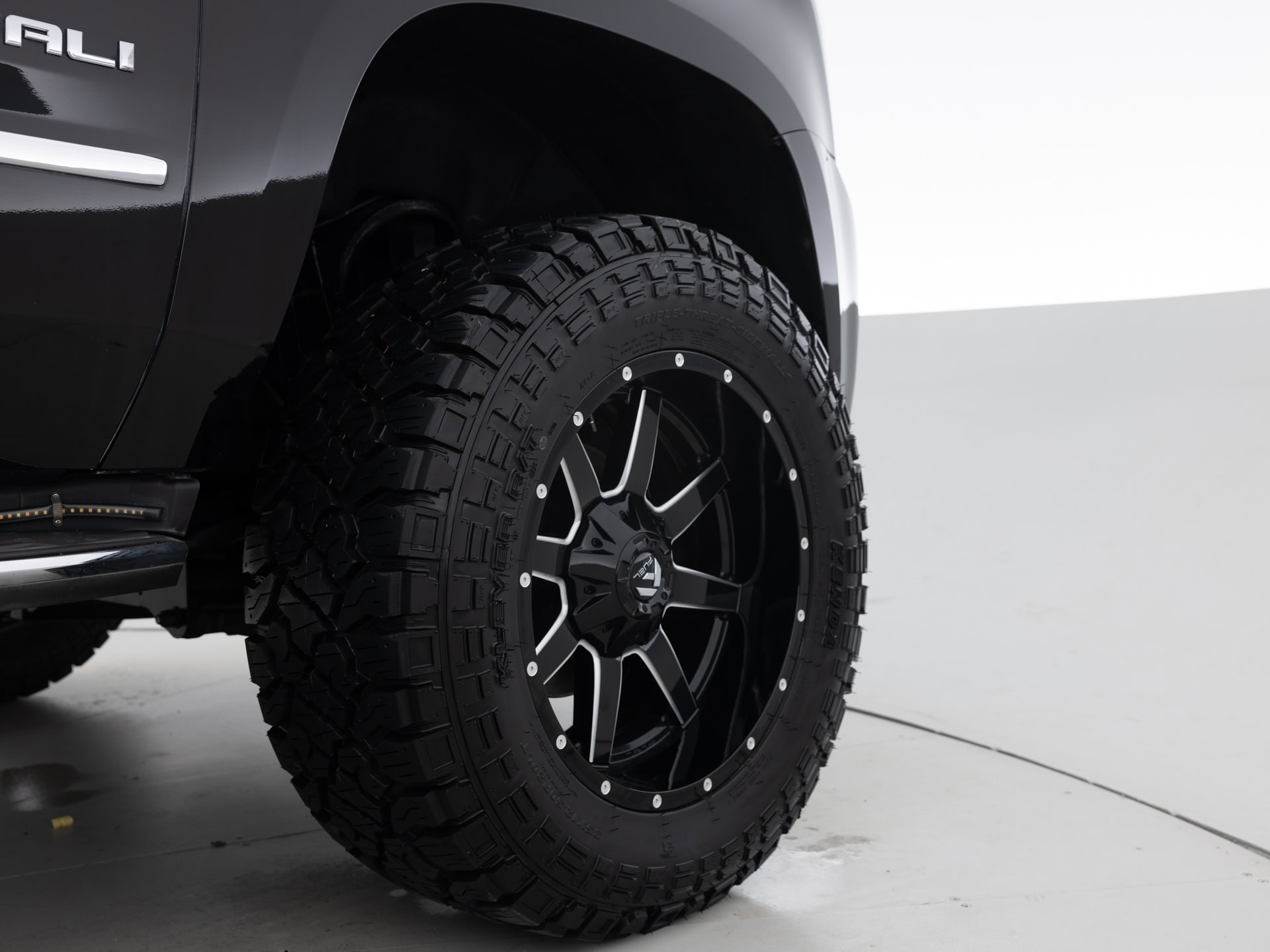 Used Black GMC Yukon Denali-12 for Sale