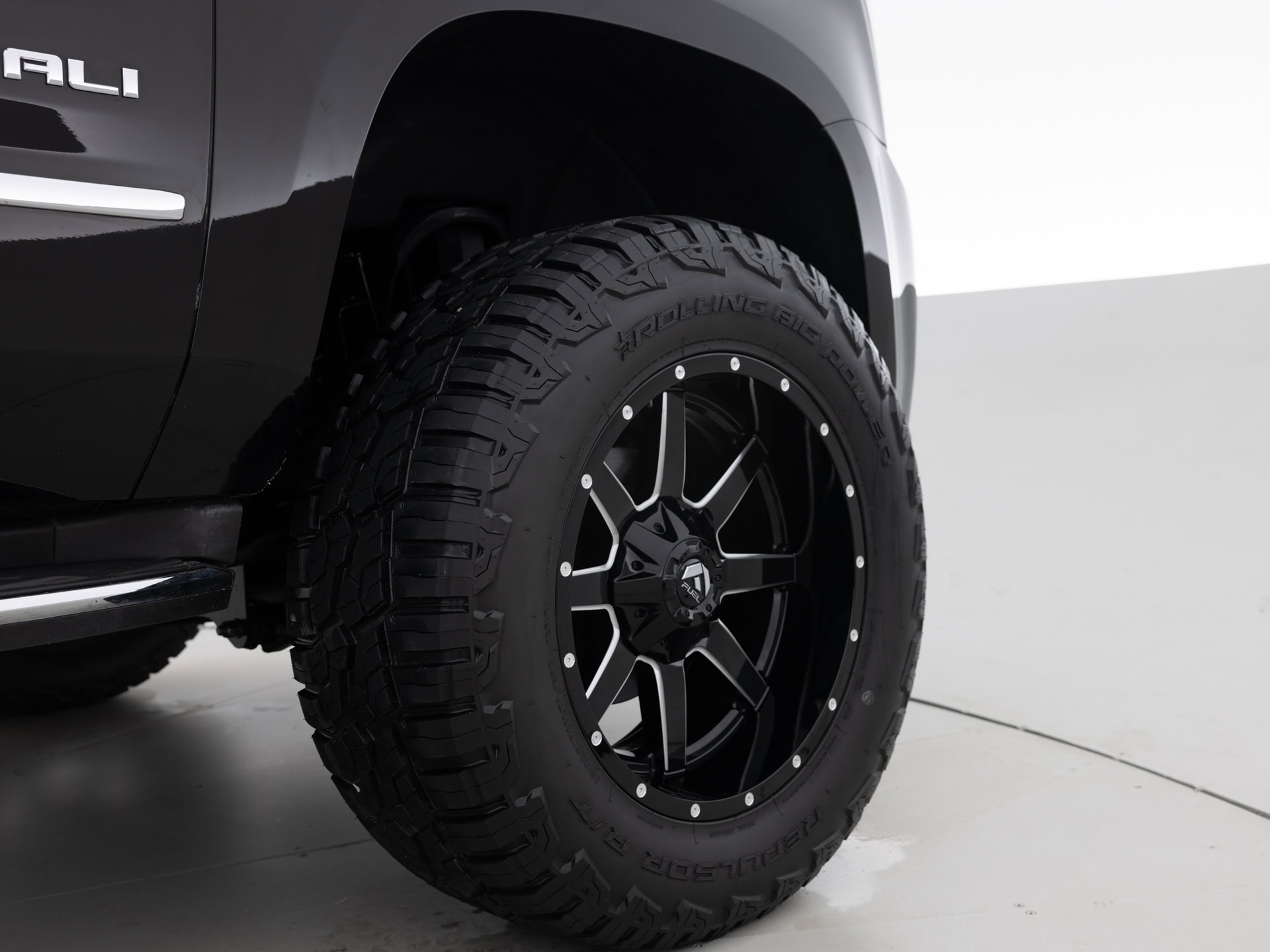 Used Black GMC Yukon Denali-12 for Sale