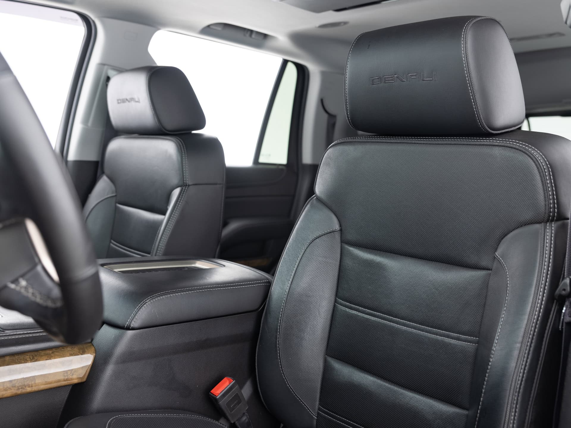 Used Black GMC Yukon Denali-18 for Sale