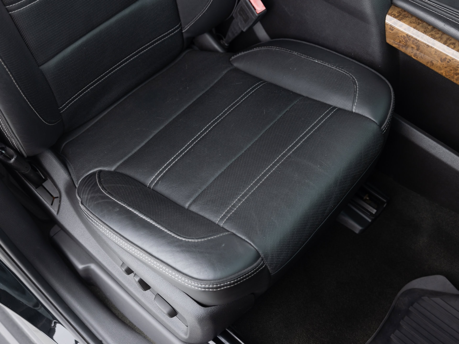 Used Black GMC Yukon Denali-21 for Sale