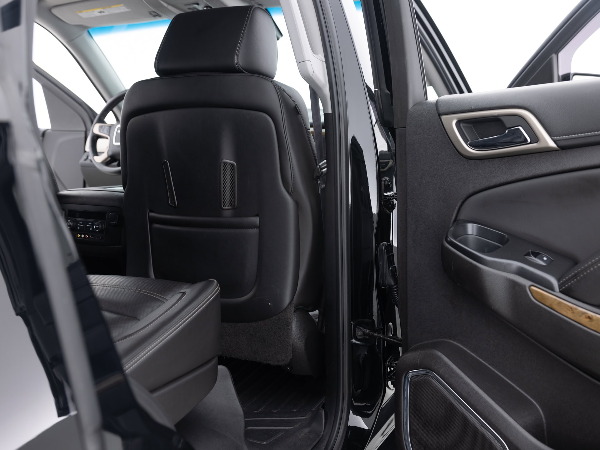 Used Black GMC Yukon Denali-26 for Sale