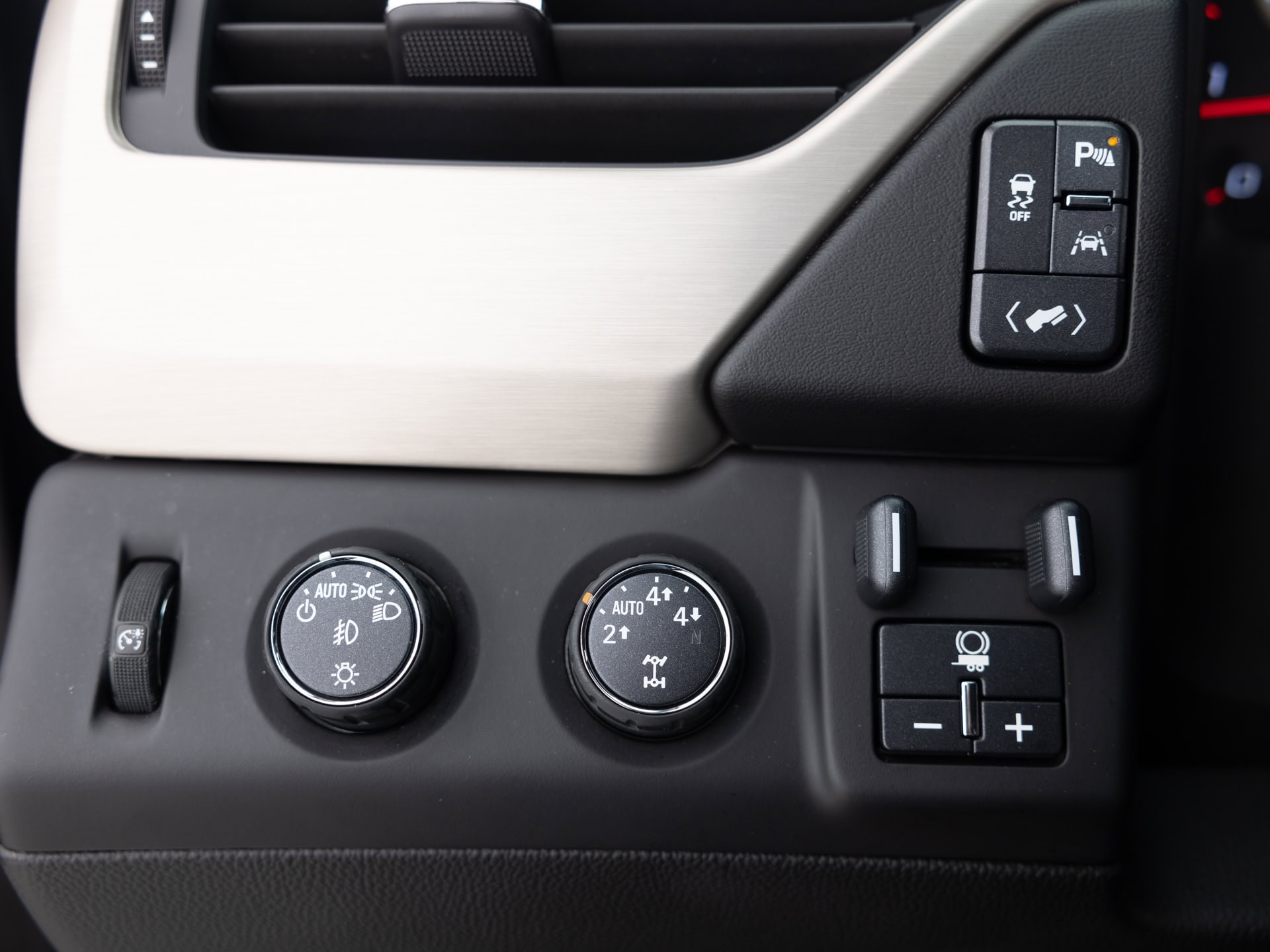 Used Black GMC Yukon Denali-35 for Sale