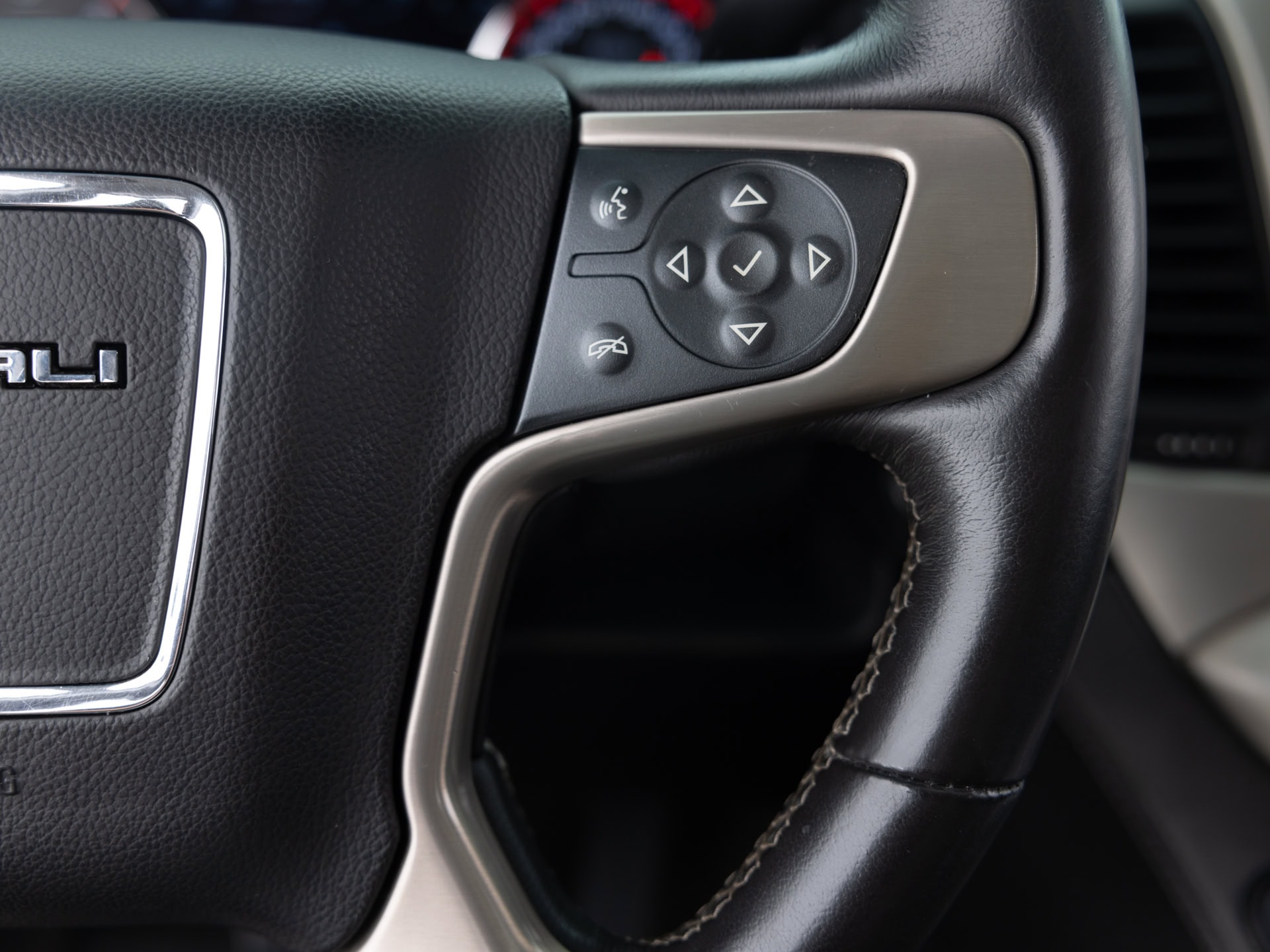 Used Black GMC Yukon Denali-37 for Sale