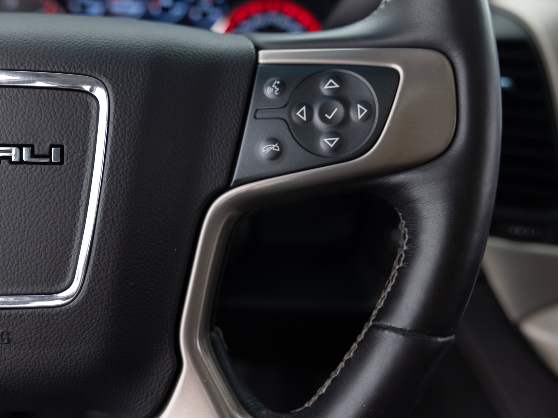 Used Black GMC Yukon Denali-37 for Sale