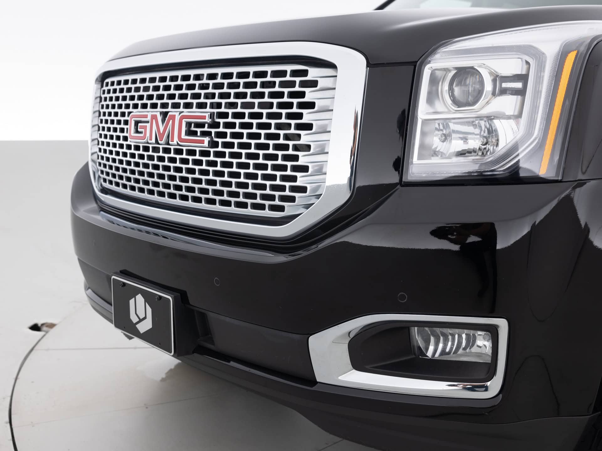Used Black GMC Yukon Denali-7 for Sale