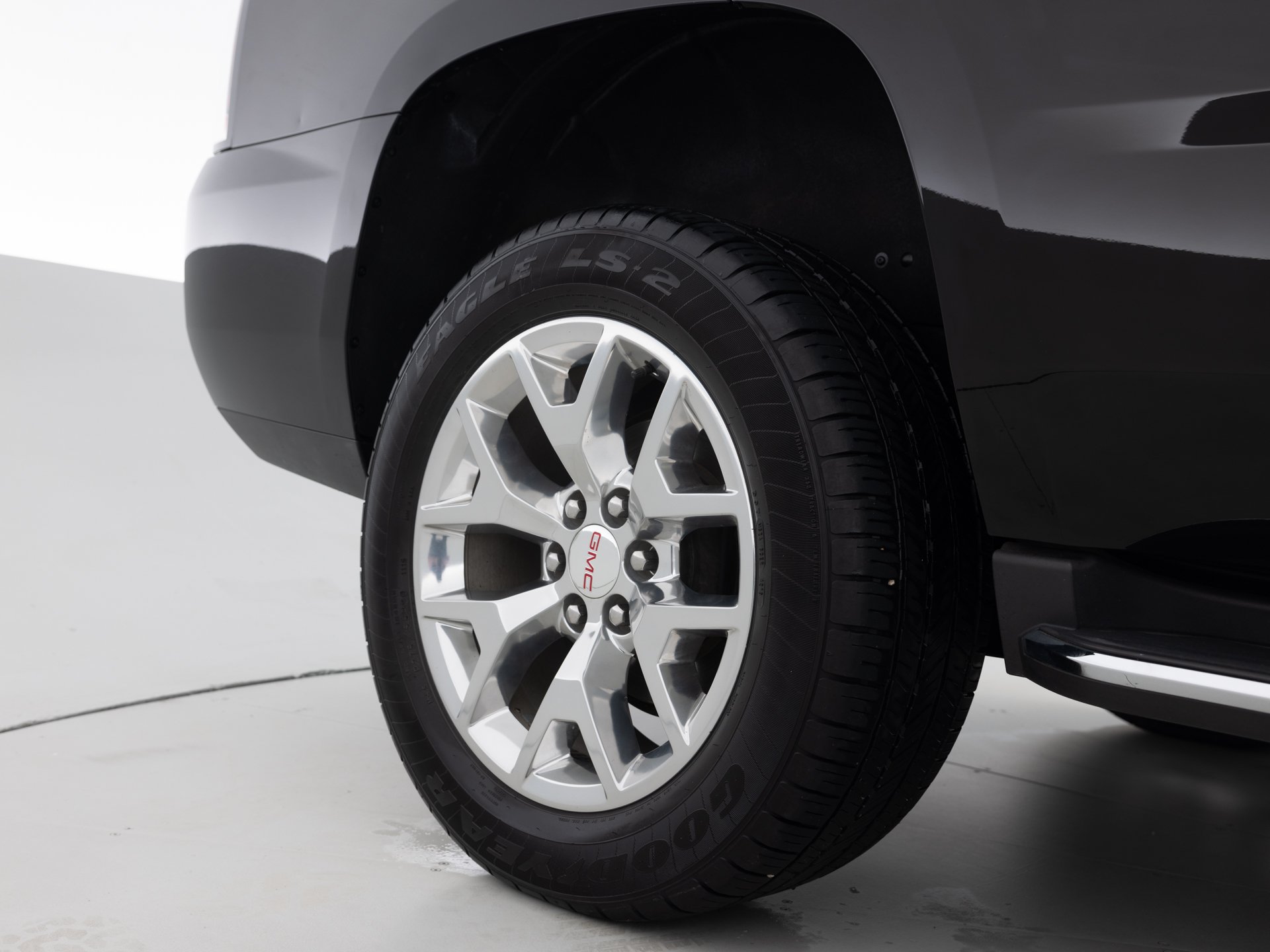black gmc yukon slt 11
